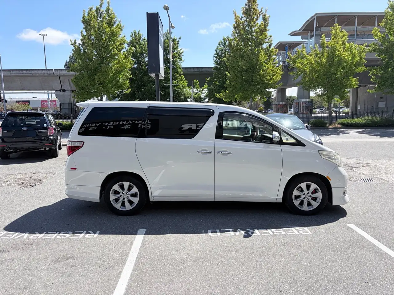 Toyota Alphard photo Toyota Alphard
