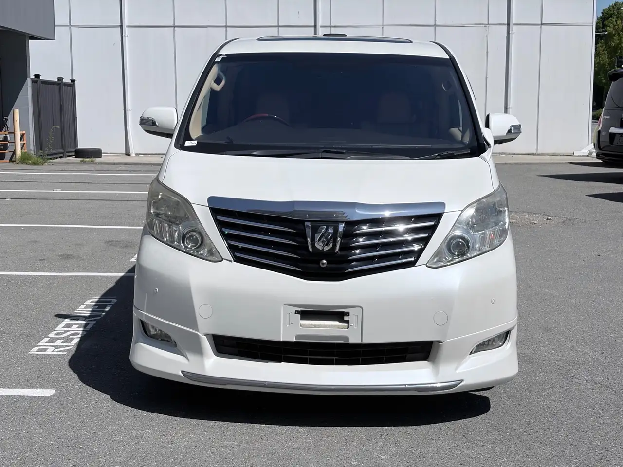 Toyota Alphard photo Toyota Alphard