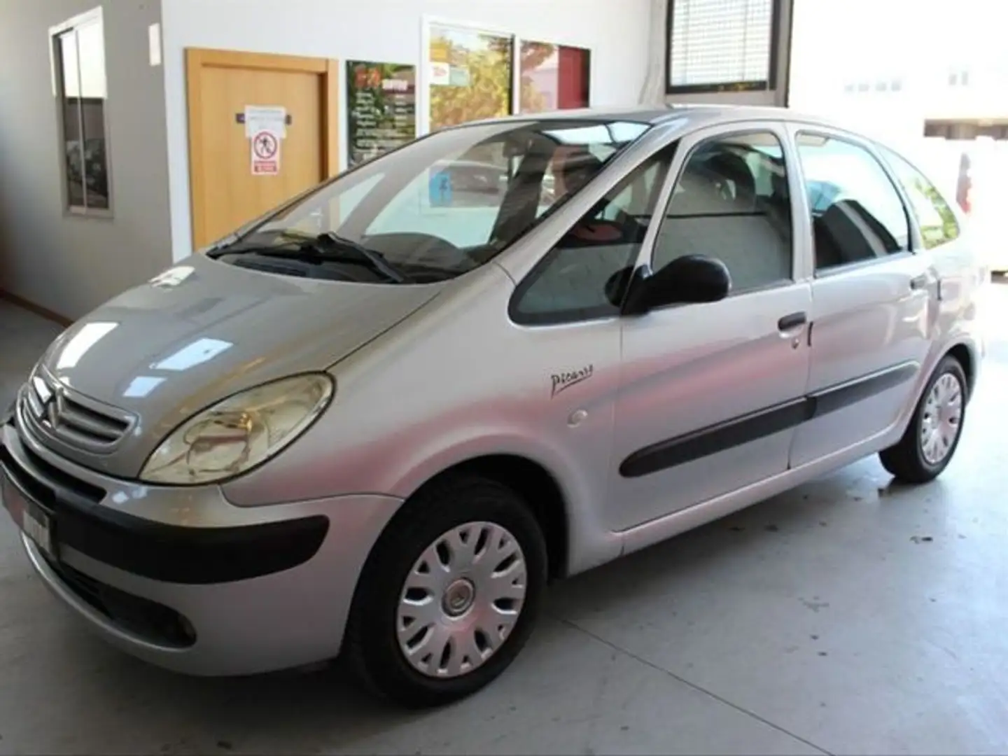Citroen Xsara Picasso 1.6i SX Zilver - 2