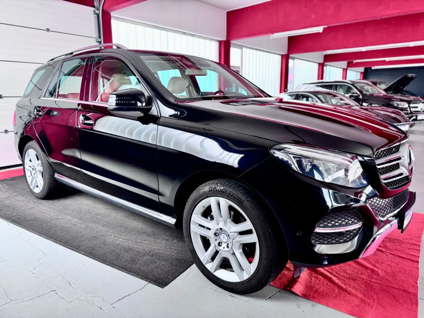 Mercedes-Benz GLE 350 d 4Matic Airmatic 360° Comand LED 20Zoll Noir - 2