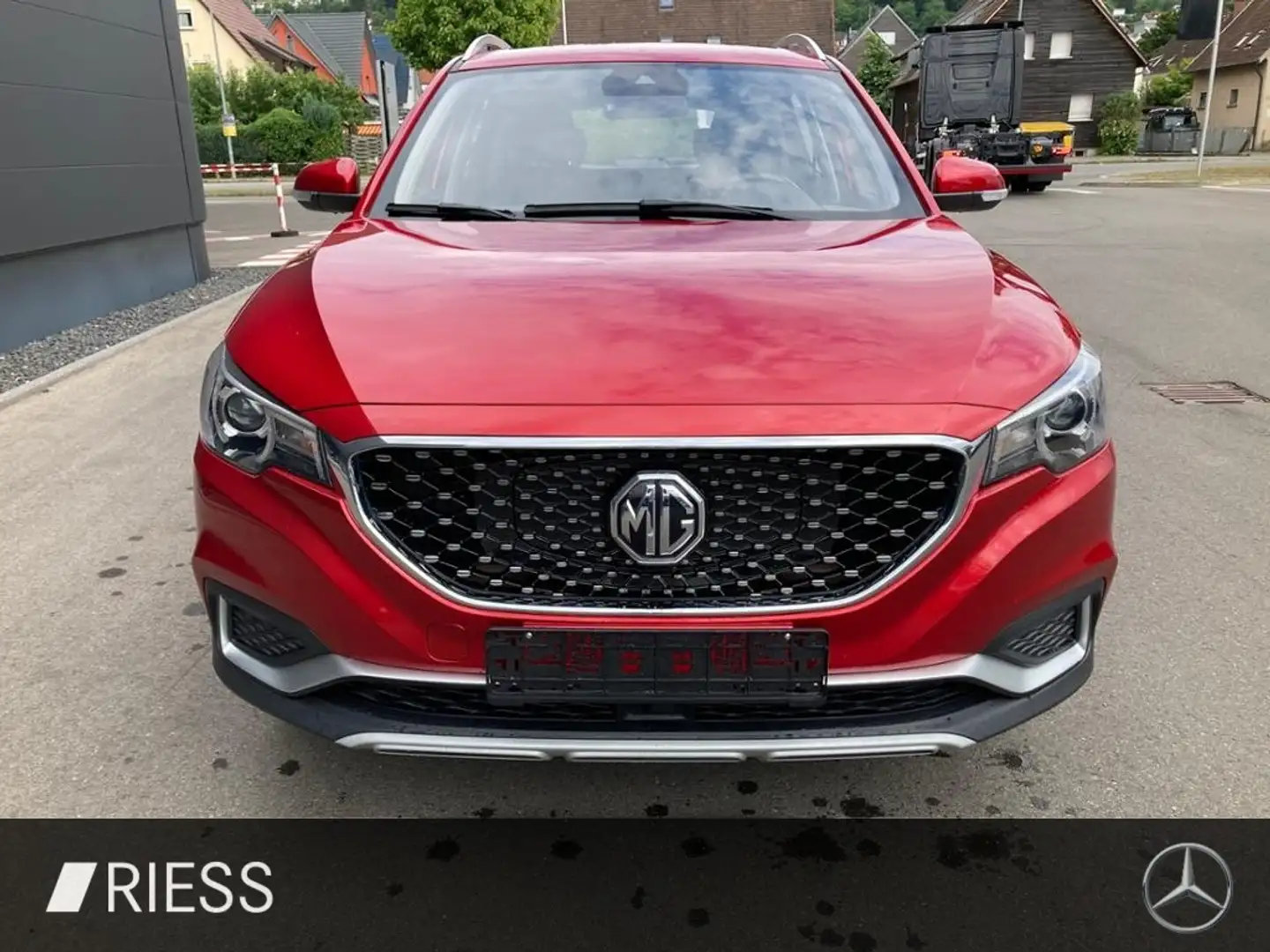 MG ZS LUXURY PANO LED KAMERA LEDER TEMPOMAT KEYLESS Rot - 2