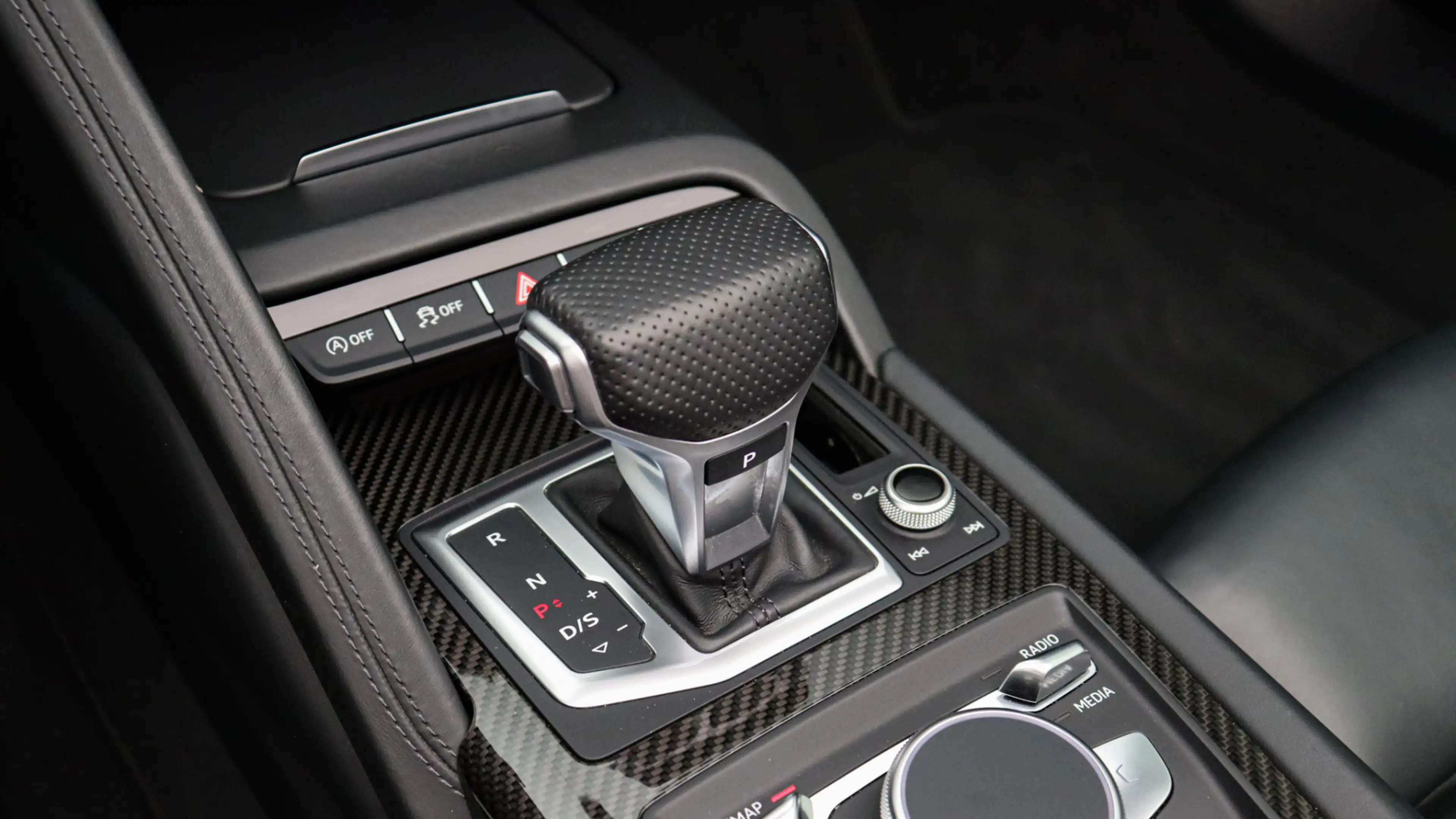 Audi R8 Spyder 5.2 V10 FSI quattro | Keramisch | B&O | Car — photo 22