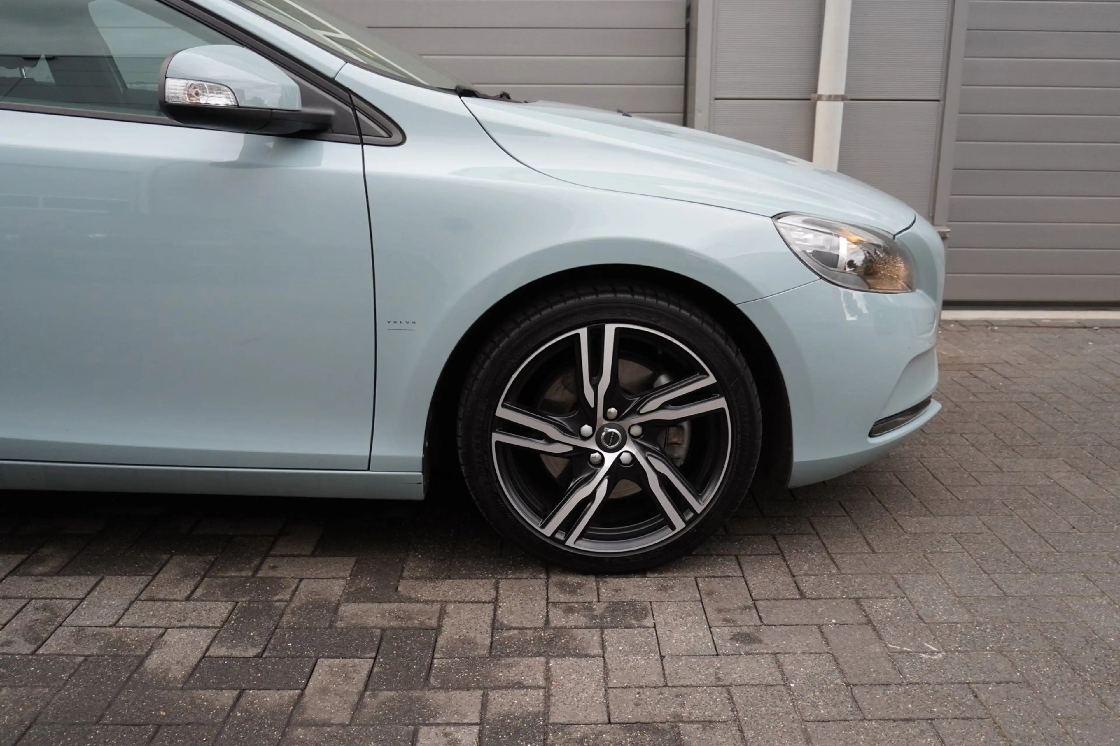 Volvo V40 1.5 T2 Nordic — photo 13