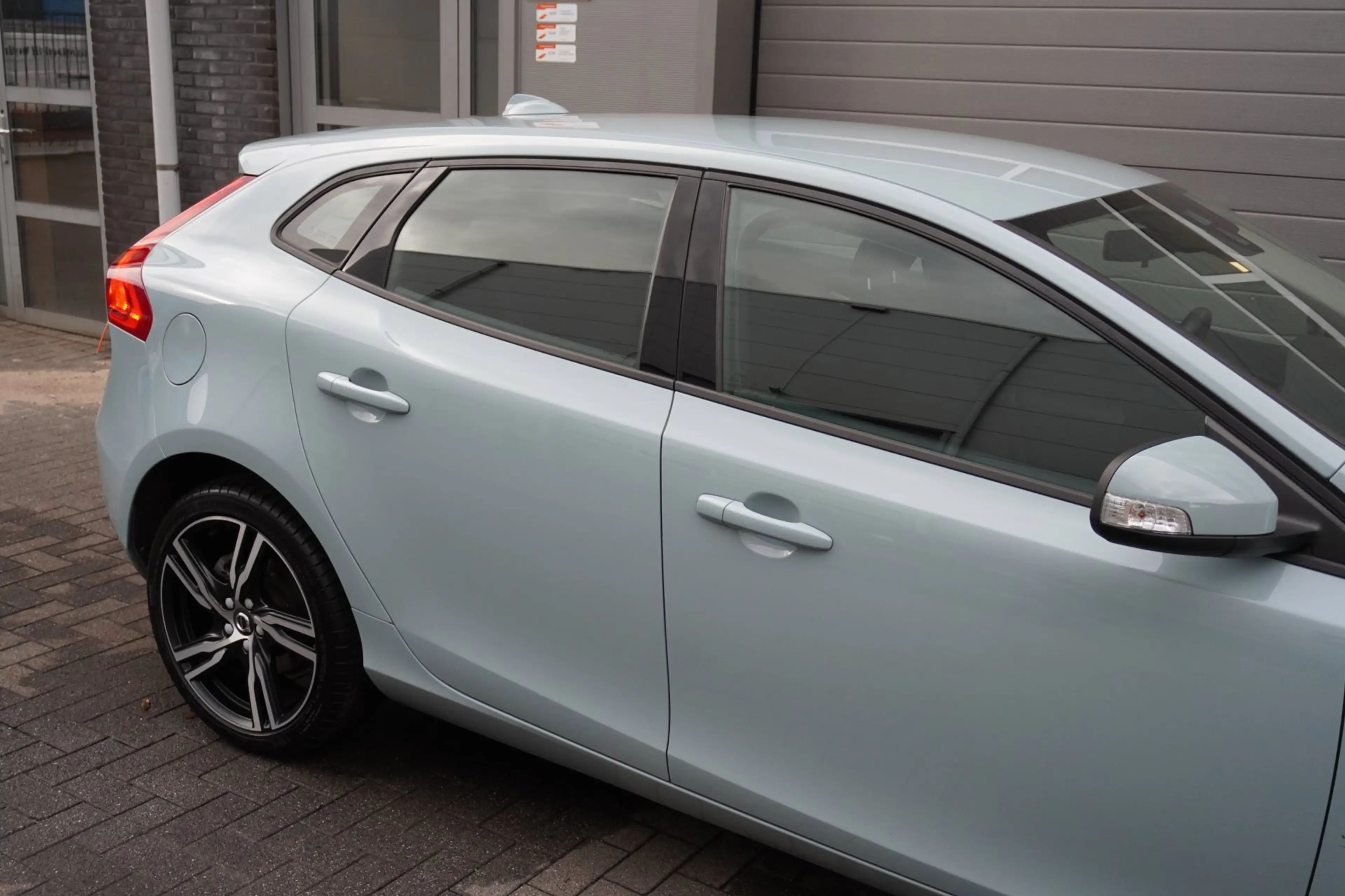 Volvo V40 1.5 T2 Nordic — photo 12