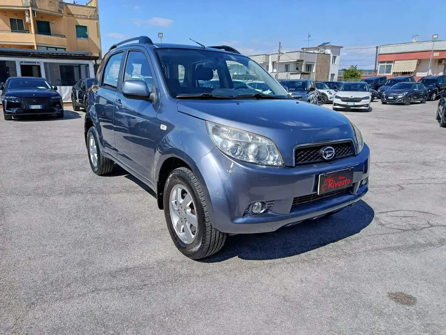 Daihatsu Terios Terios 1.5 SX O/F Grau - 2