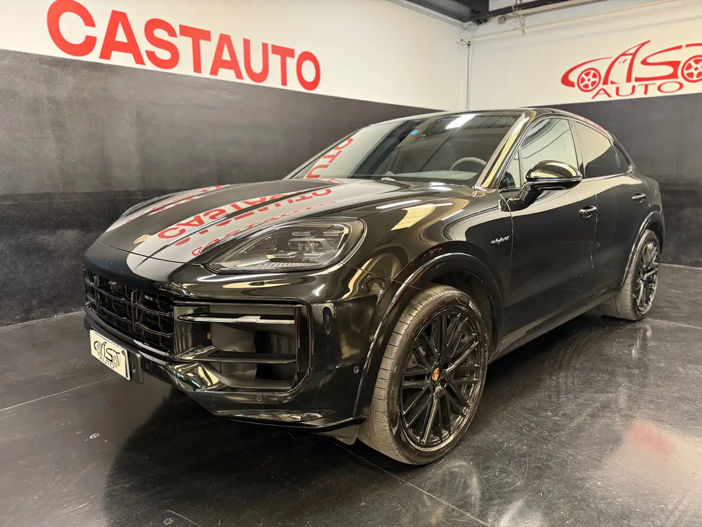 Porsche Cayenne Cayenne Coupe 2023 Coupe 3.0 e-hybrid 5 tiptronic Nero - 2