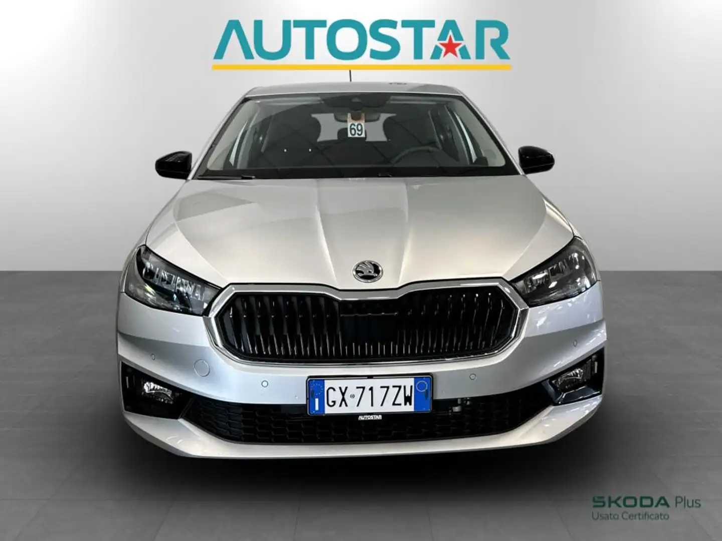 Skoda Fabia 1.0 tsi evo Young Edition 95cv Silber - 2