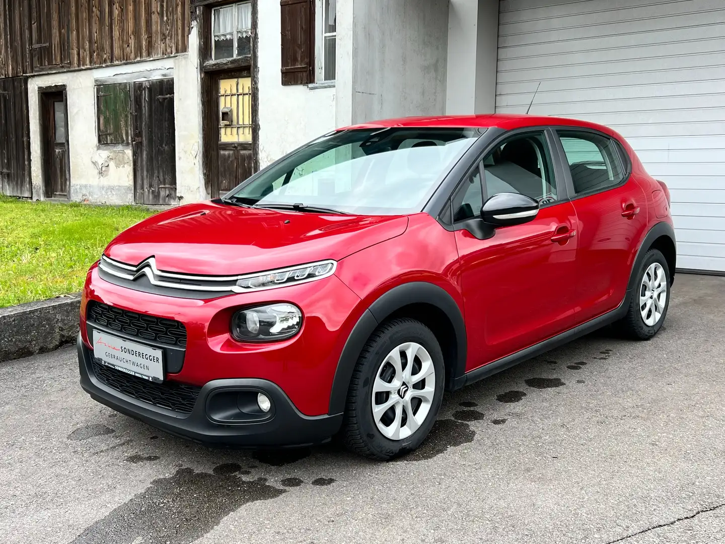 Citroen C3 PureTech82 5-Gang Manuell Feel Rouge - 2