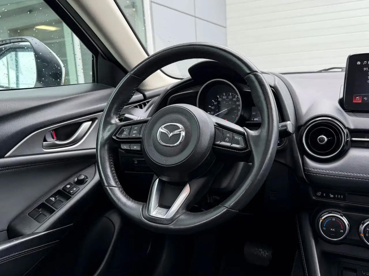 Mazda CX-3 снимка Mazda CX-3