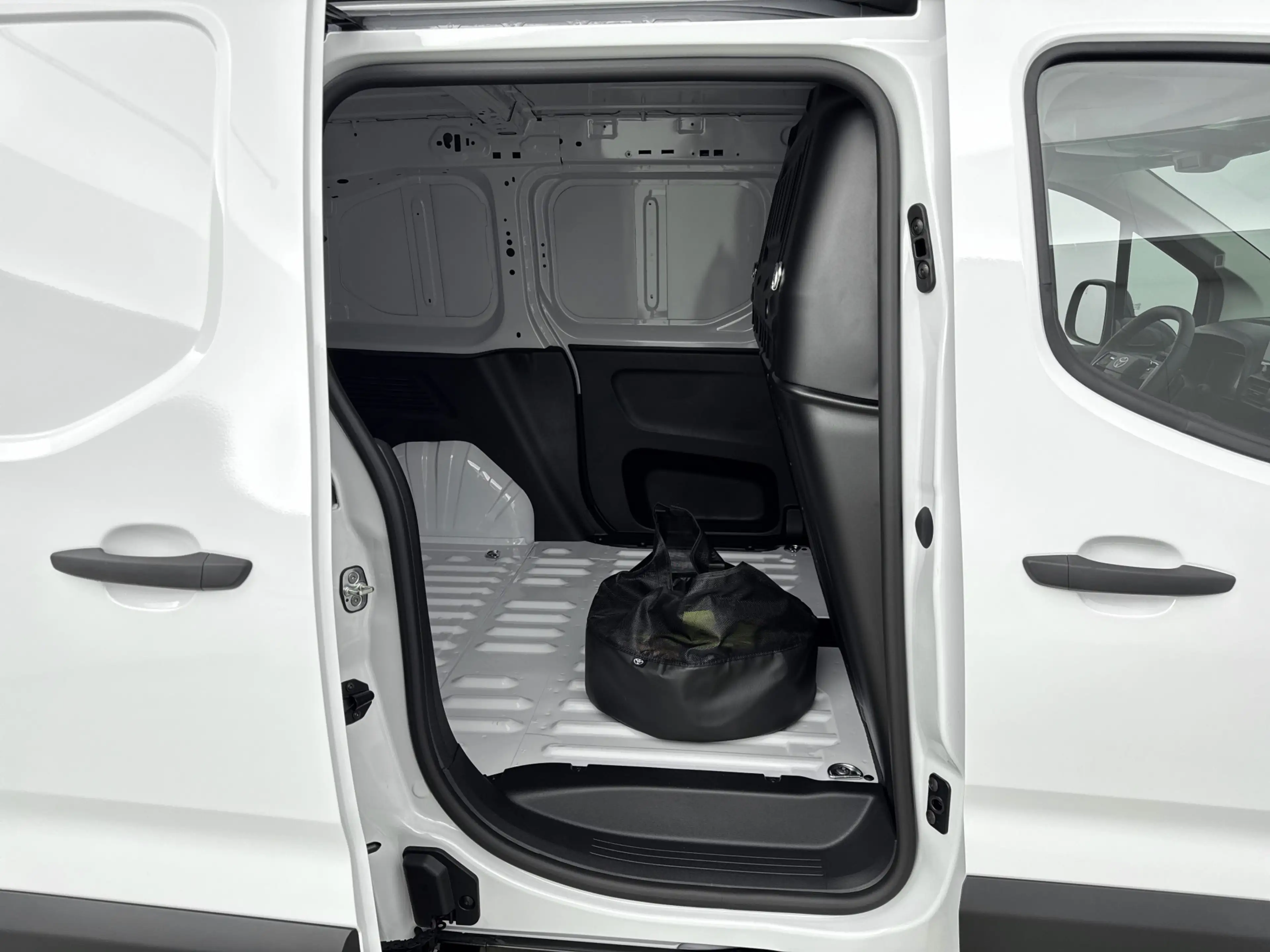 Toyota Proace City Electric 10th Anniversary 50 kWh | Apple Carplay & — photo 12