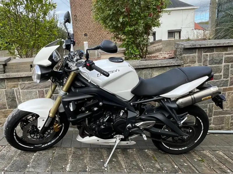 Triumph Street Triple
