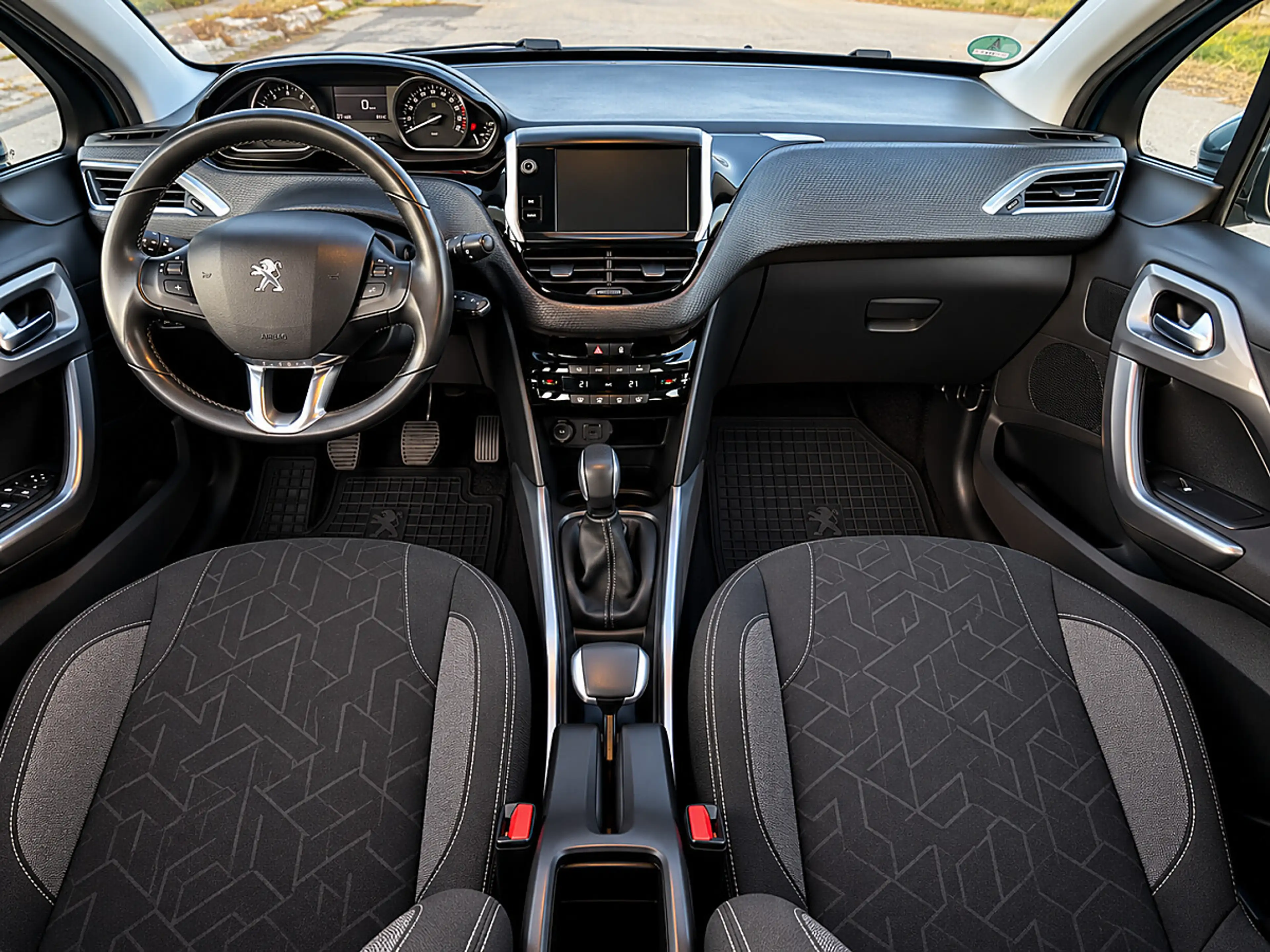 Peugeot 2008 1.2 PureTech 110 Style*GARANTIE 12 MONATE,ZAHNR... — photo 11