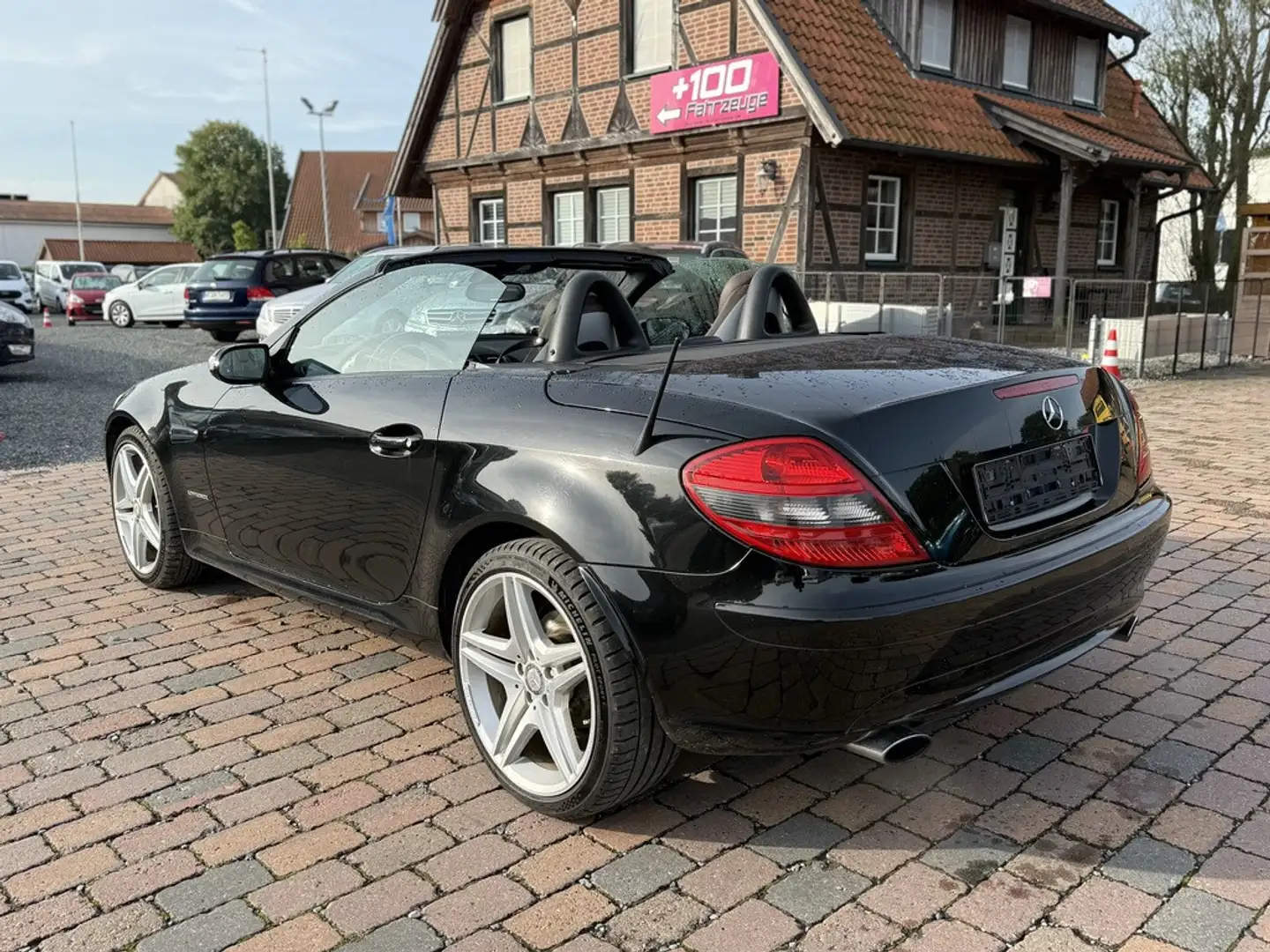 Mercedes-Benz SLK 200 Kompressor, Leder, Klima, Bi-Xenon, PDC Schwarz - 2