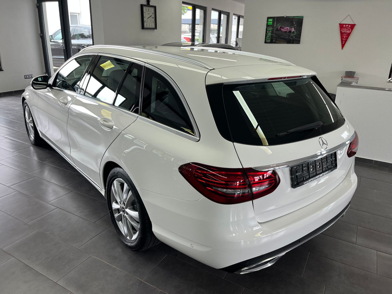 Mercedes-Benz C 200 T-Mod. Navi/LED/AHK/Totw./Kamera — photo 4