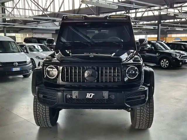 Mercedes-Benz G 63 Amg view 2