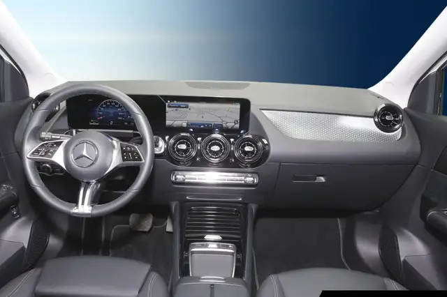 Mercedes-Benz Gla view 10