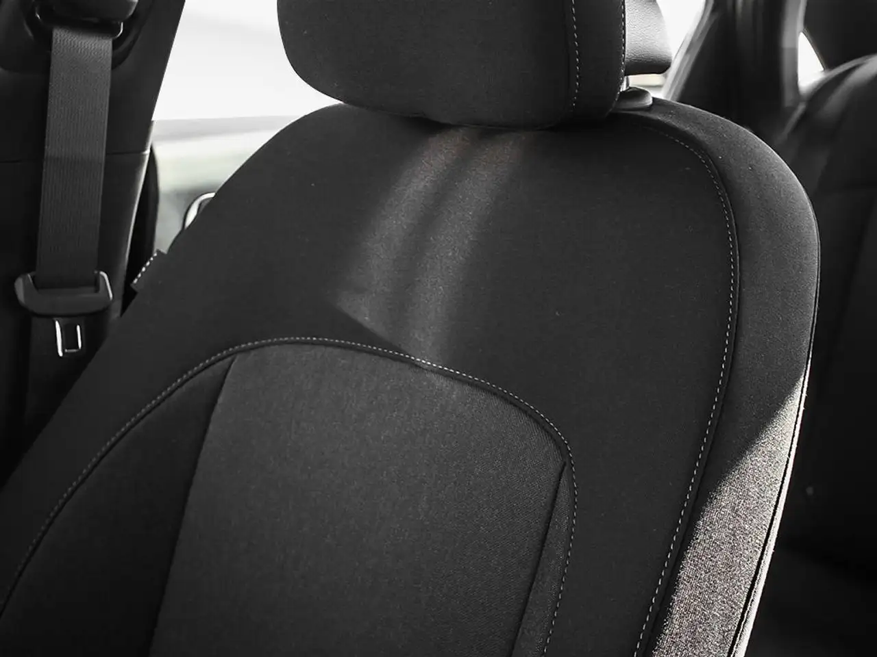 Hyundai IONIQ 6 снимка Hyundai IONIQ 6