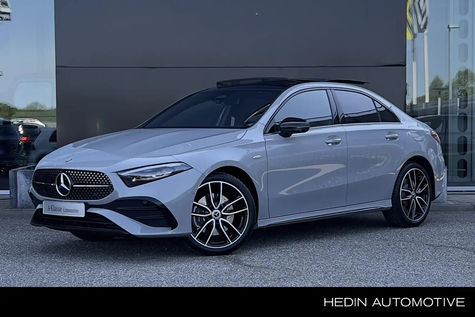 Mercedes-Benz A 250 A 250e Limousine Automaat Business Solution AMG | Gris - 1