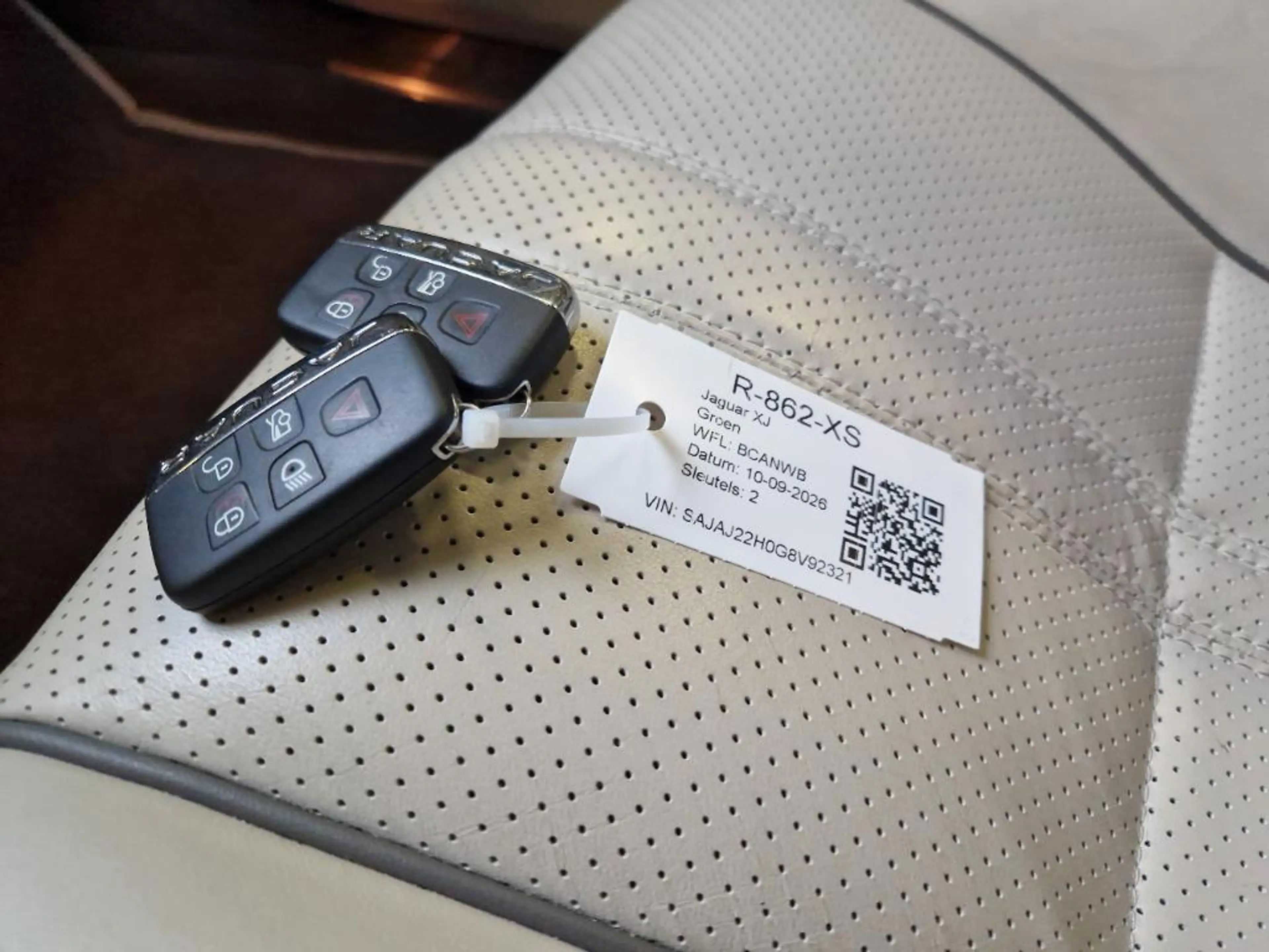 Jaguar XJ 3.0 V6 SC AWD Portfolio LWB|CHAFFEURSPAKKET| — photo 14
