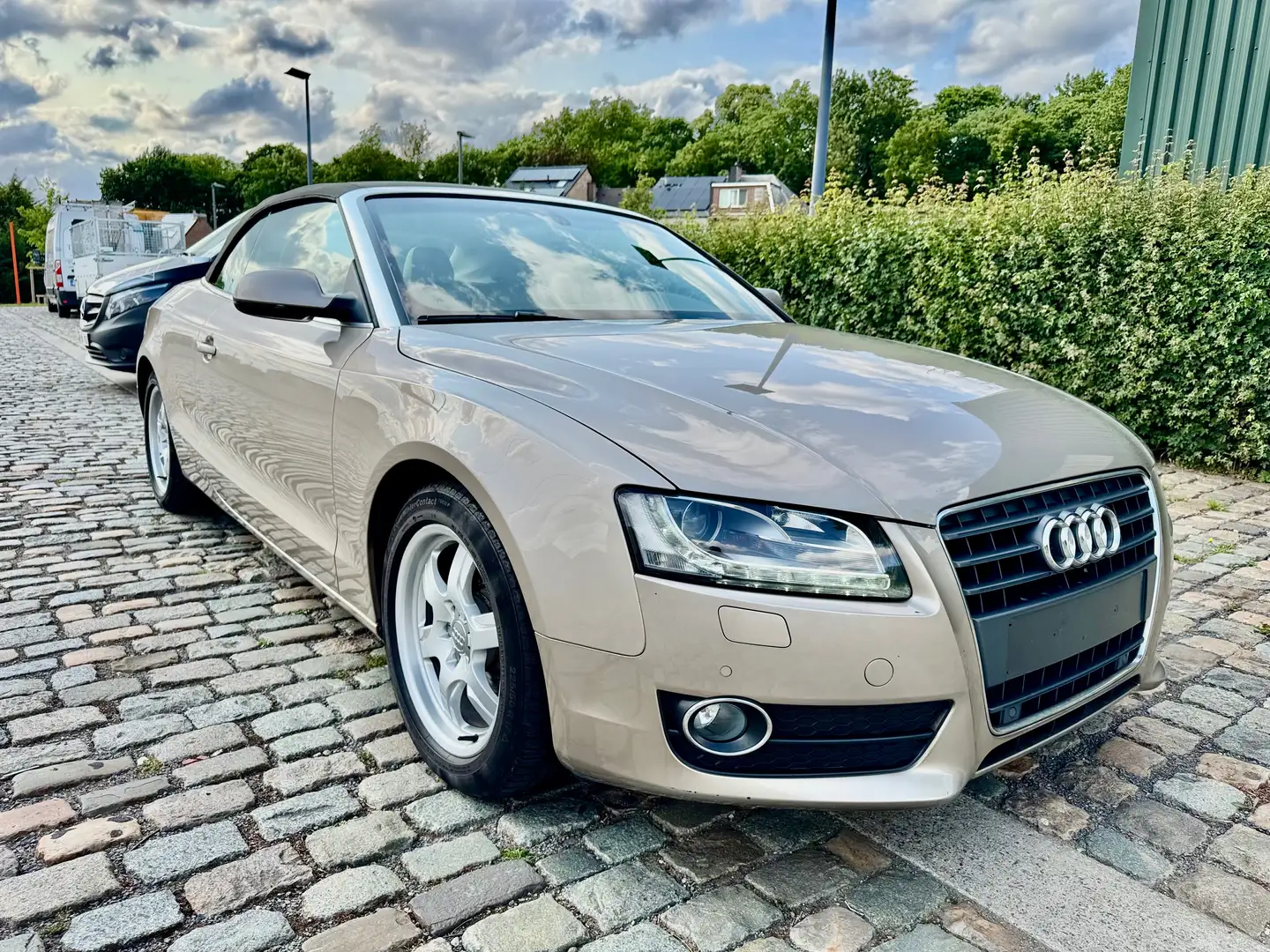 Audi A5 2.0 TDi Start/Stop DPF 90.000 Km GPS Xénon Cuir Gris - 2