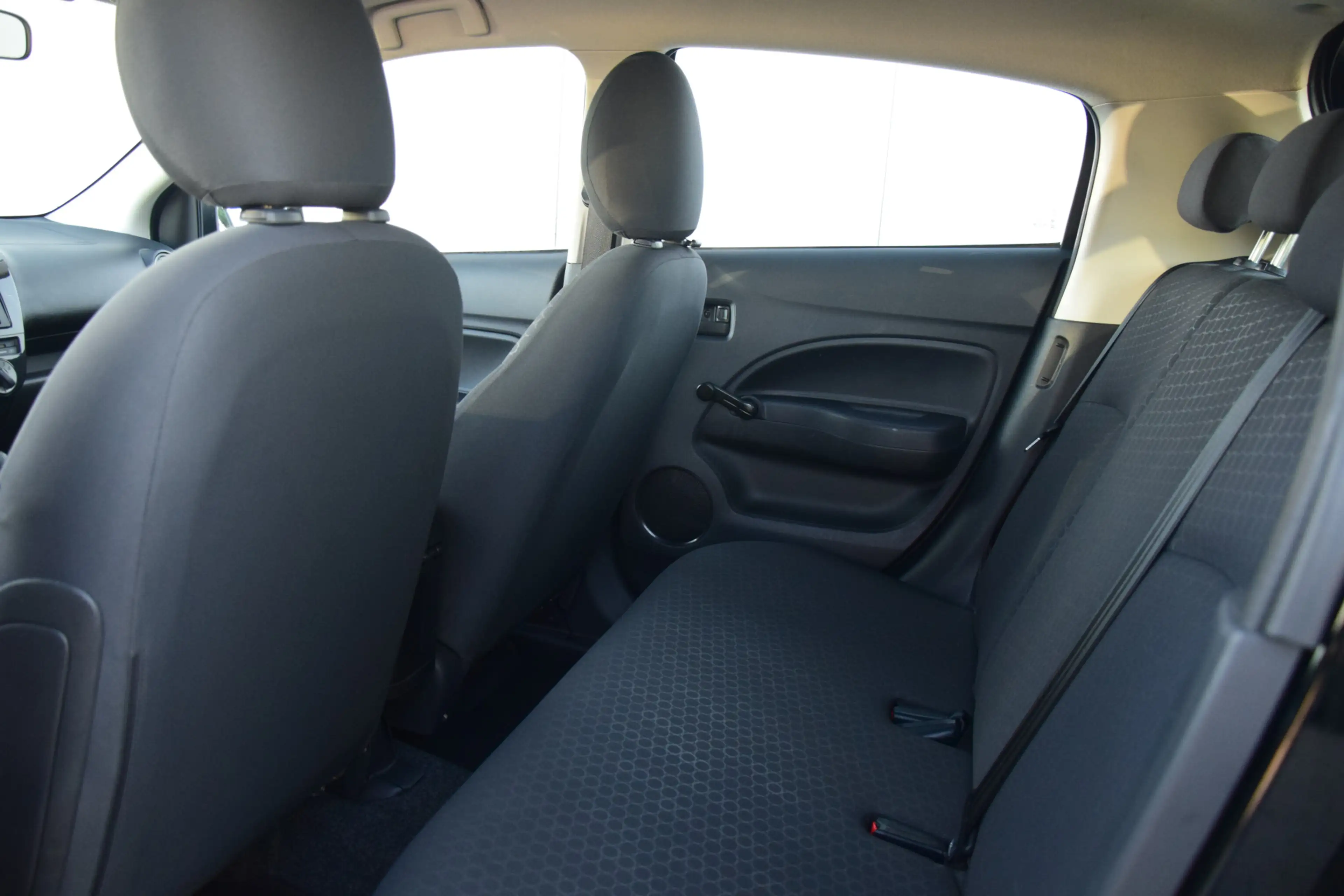 Mitsubishi Space Star 1.0 Inform Airco Eerste eigenaar 35dkm! — photo 10