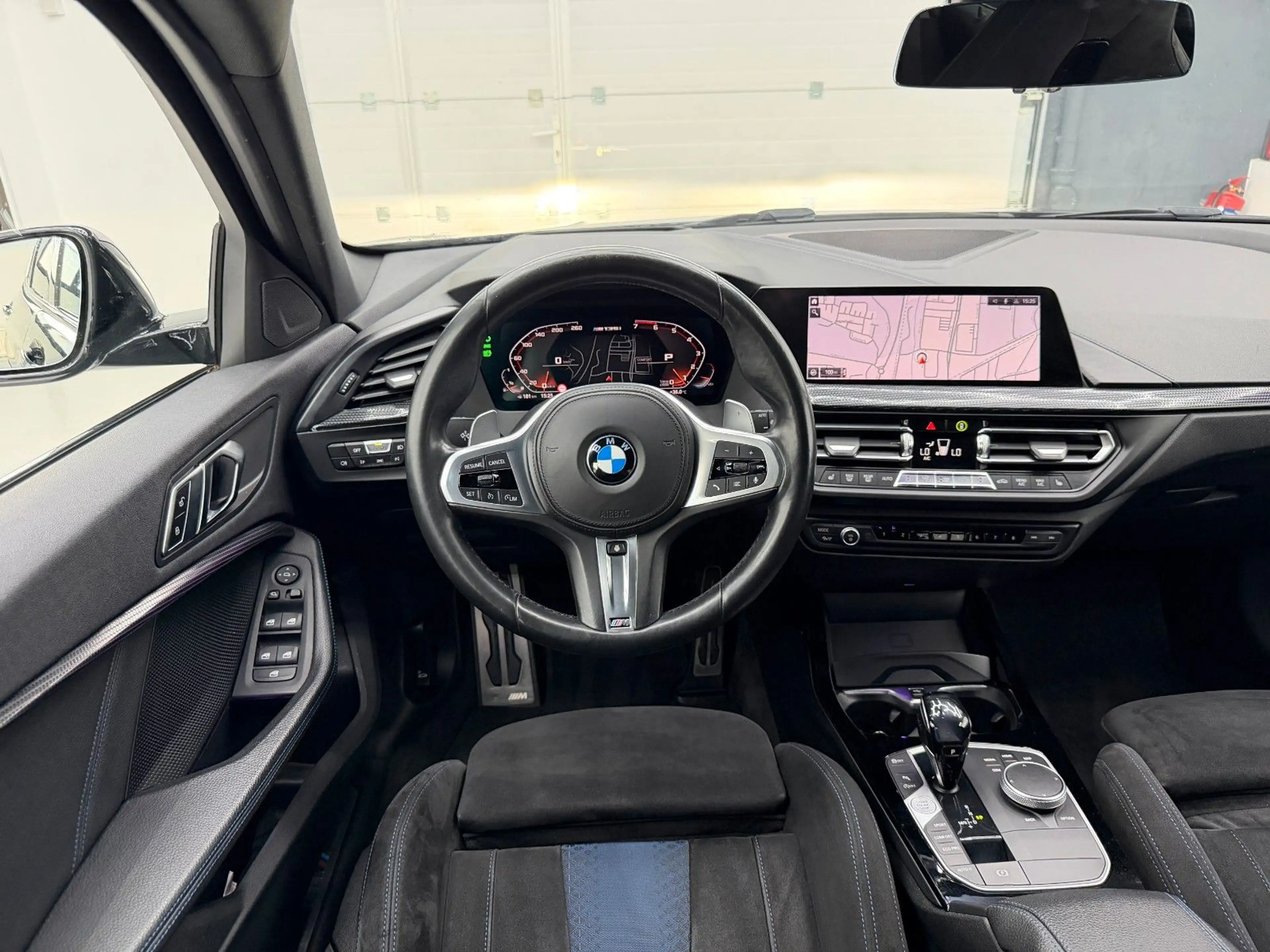 BMW 135 1 Limousine M135 i xDrive M PERFOMANCE — photo 10