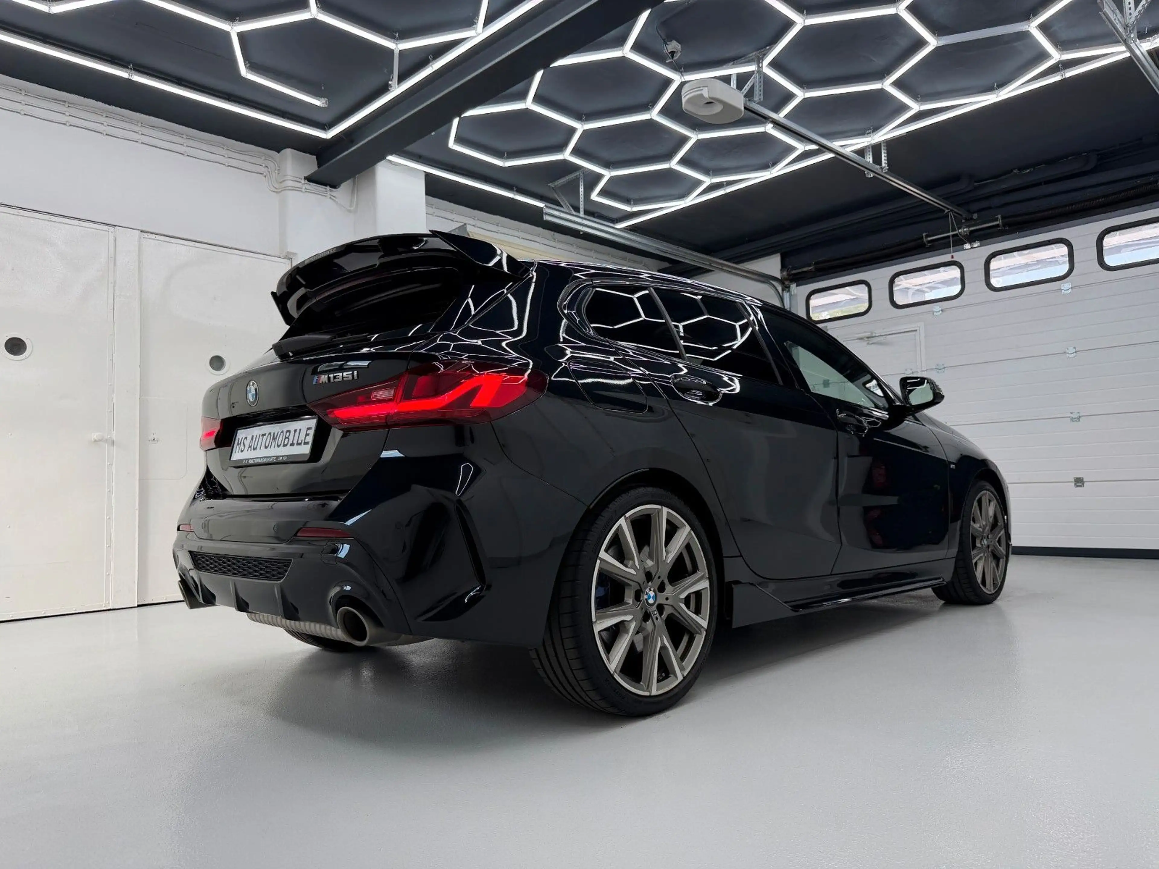 BMW 135 1 Limousine M135 i xDrive M PERFOMANCE — photo 18