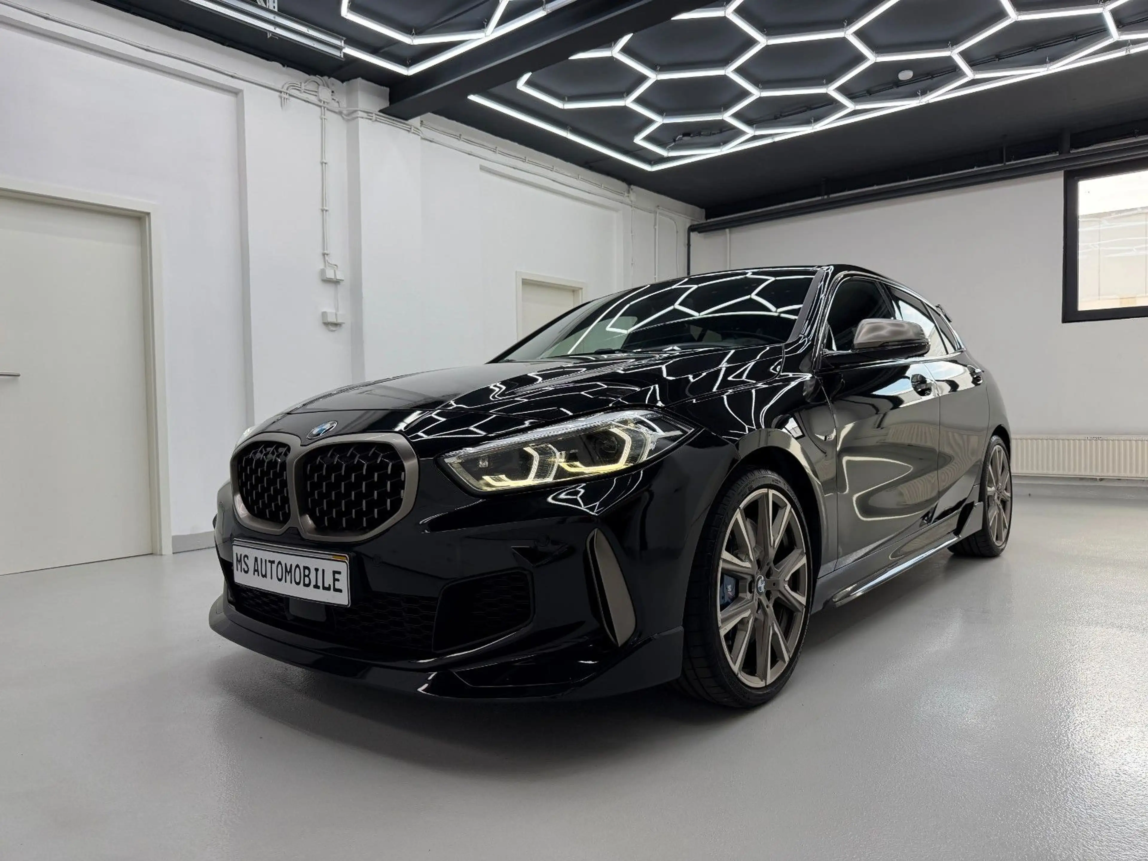 BMW 135 1 Limousine M135 i xDrive M PERFOMANCE