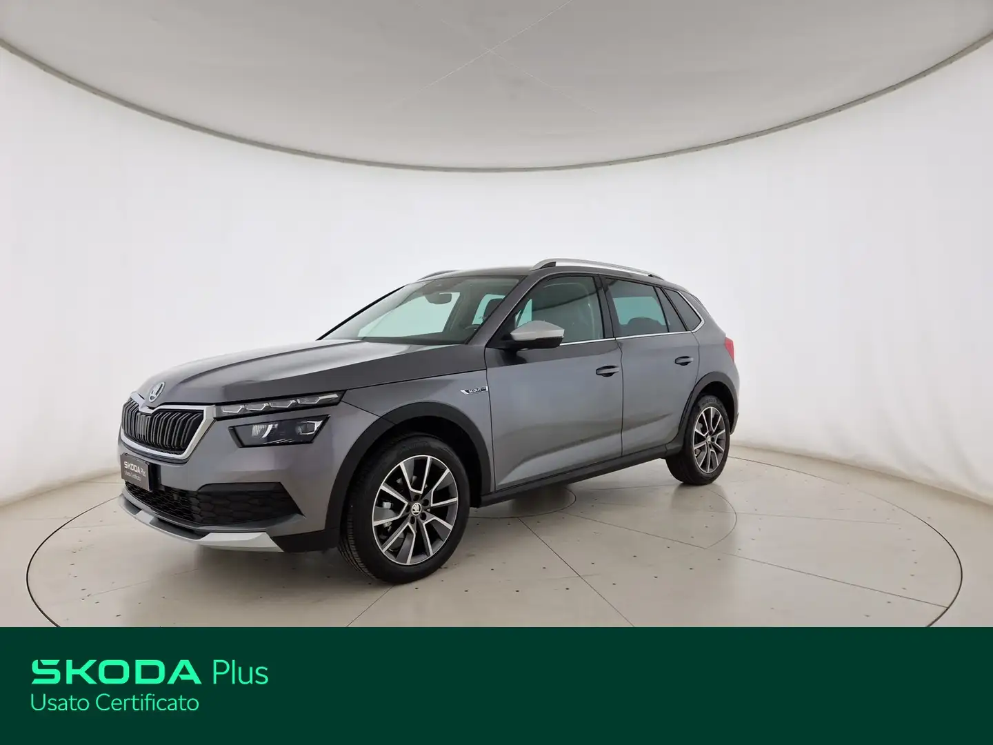 Skoda Kamiq 1.0 tsi scoutline 110cv Grigio - 1