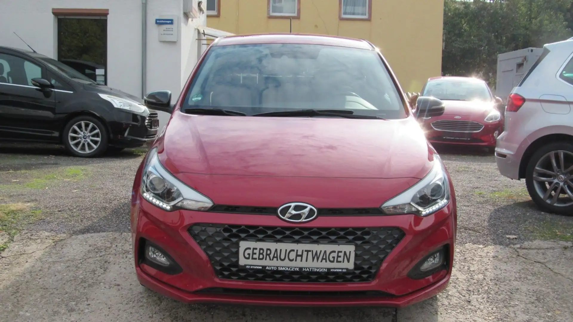 Hyundai i20 1.4 Style Automatik*1.Hand-NAVI-SHZ-PDC* Rot - 2