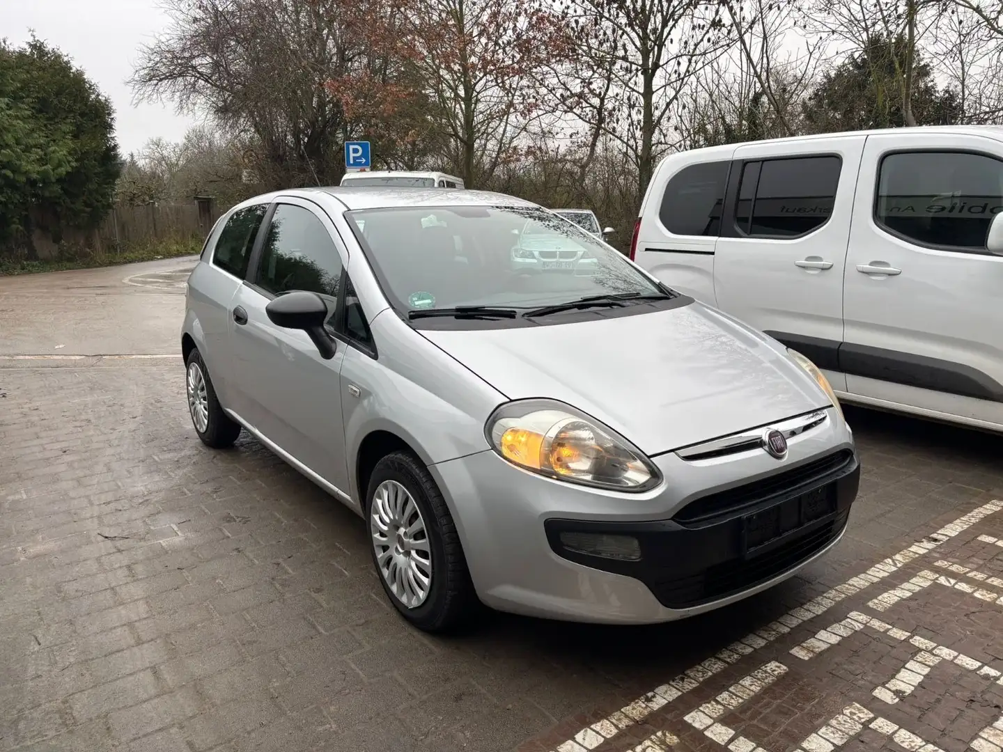 Fiat Punto Evo Silber - 1