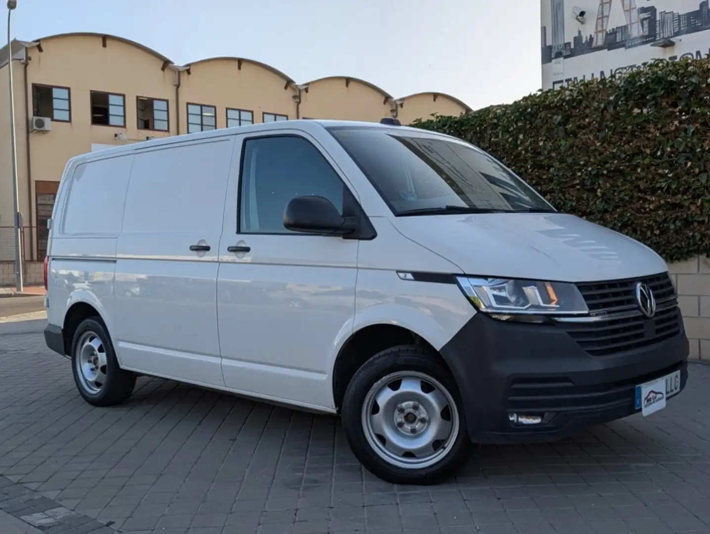 Volkswagen Transporter Furgón 2.0TDI BMT 4M 110kW Blanco - 1