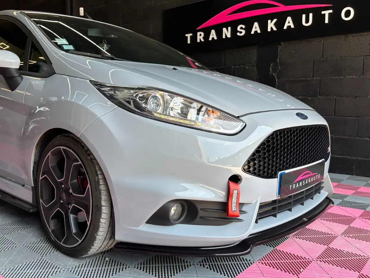 Ford Fiesta 3 portes — photo 11