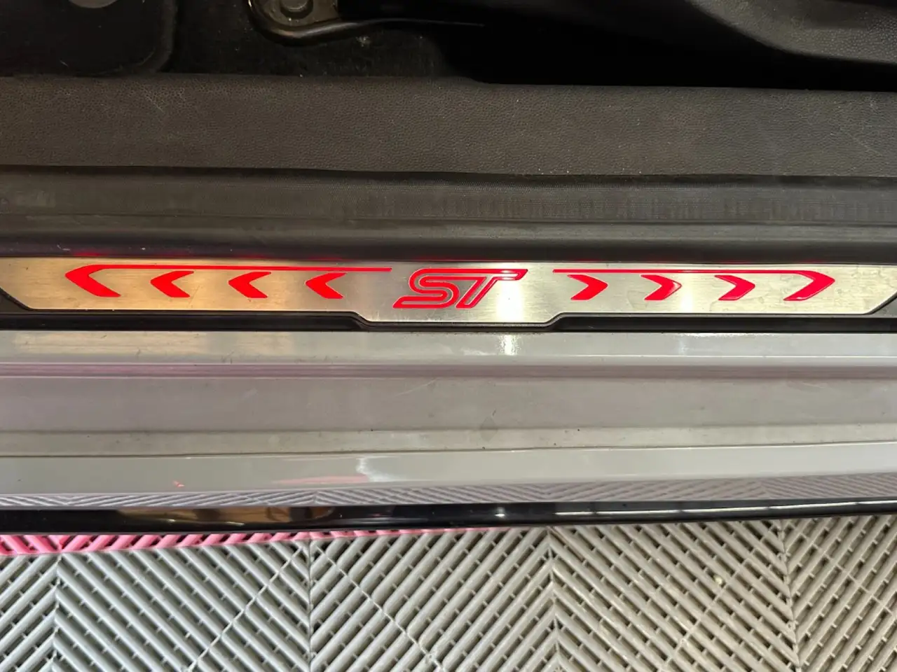 Ford Fiesta 3 portes — photo 33