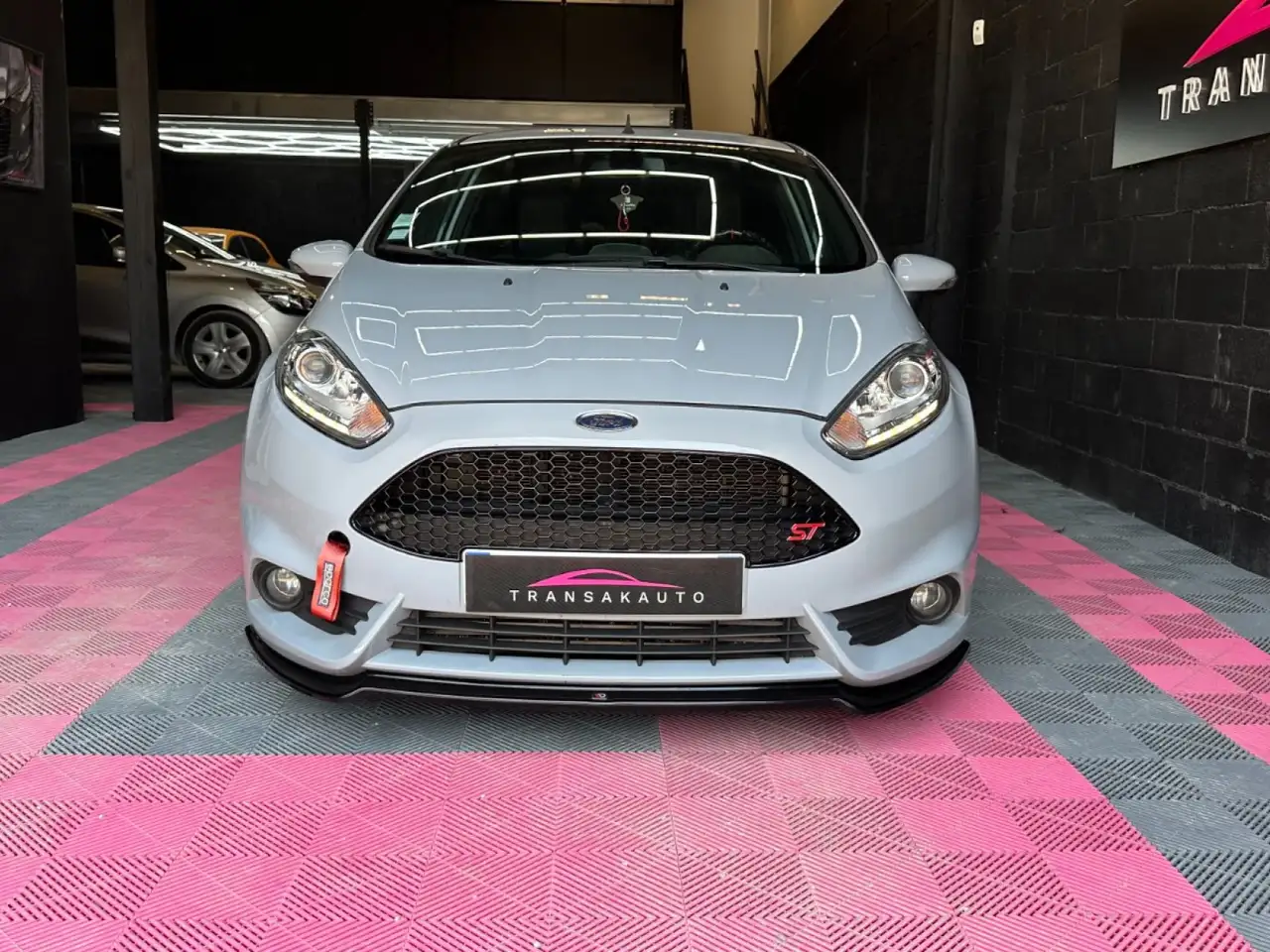 Ford Fiesta 3 portes — photo 13