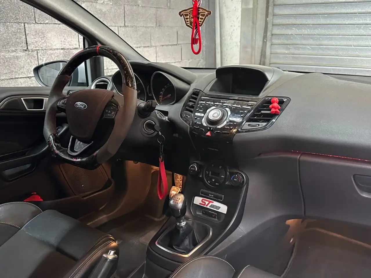 Ford Fiesta 3 portes — photo 19