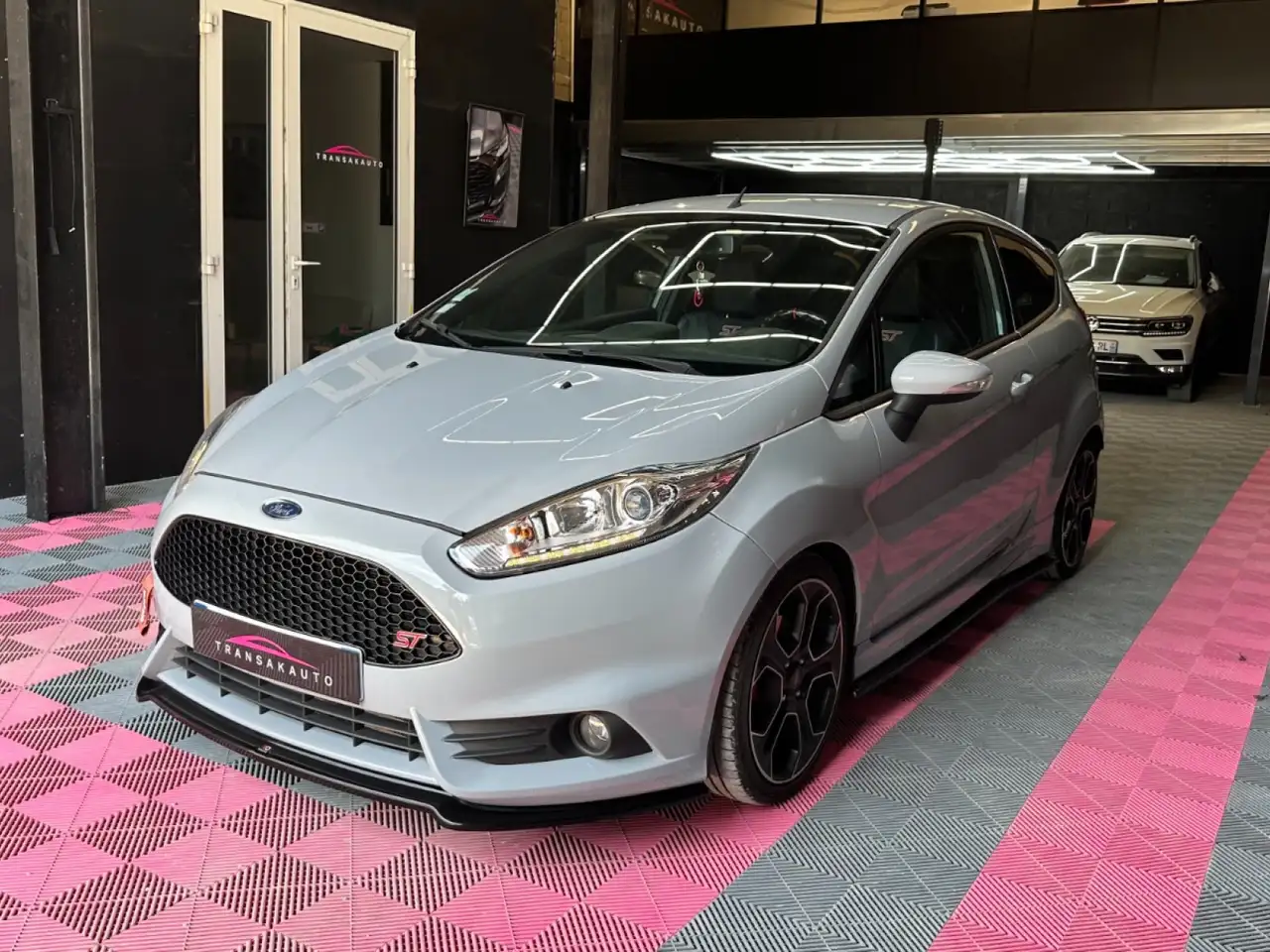 Ford Fiesta 3 portes — photo 9