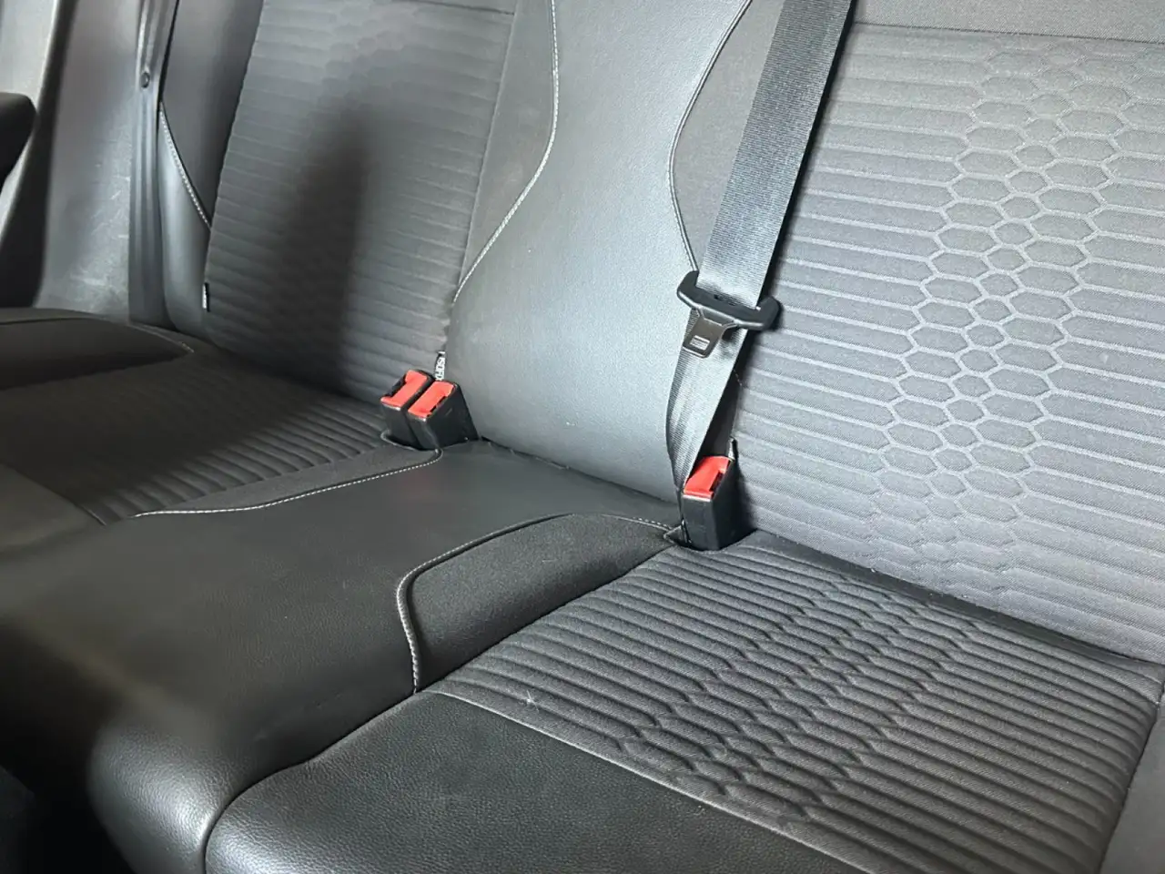 Ford Fiesta 3 portes — photo 17