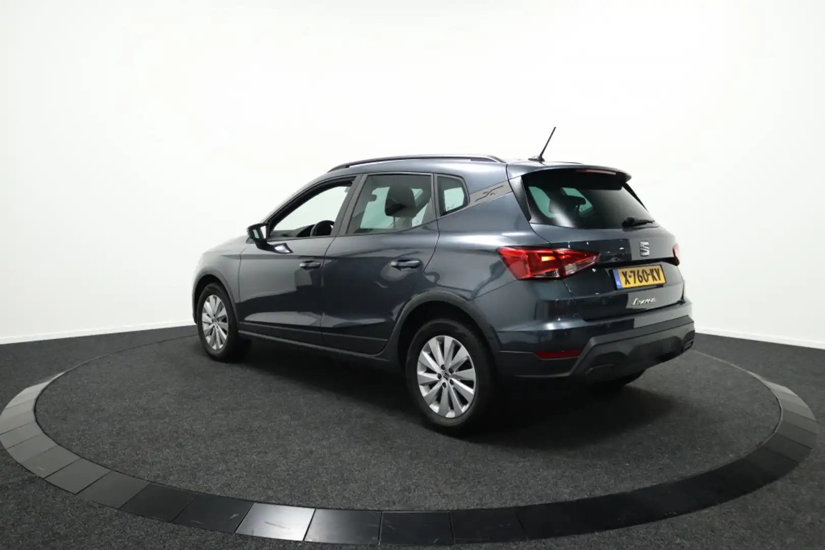 SEAT Arona 1.0 TSI Style | Navigatie | Camera Grijs - 2