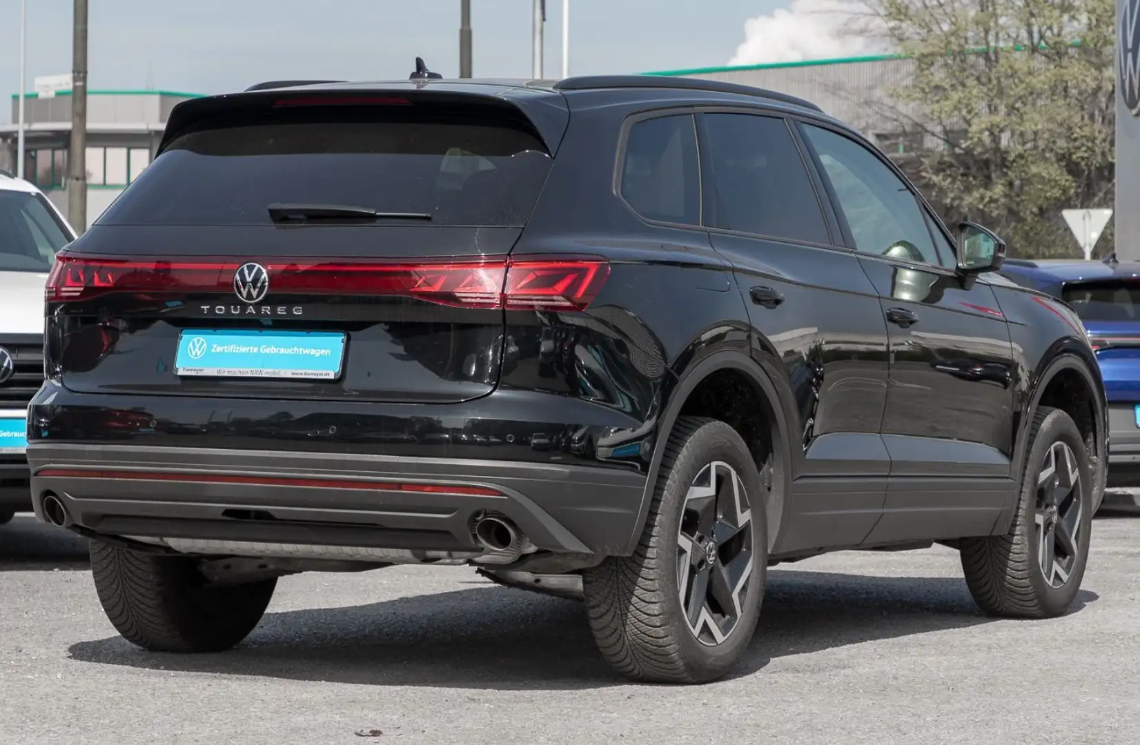 Volkswagen Touareg 3.0 TDI 231cv 4MOTION Tiptronic "MODEL YEAR 2025" Nero - 2