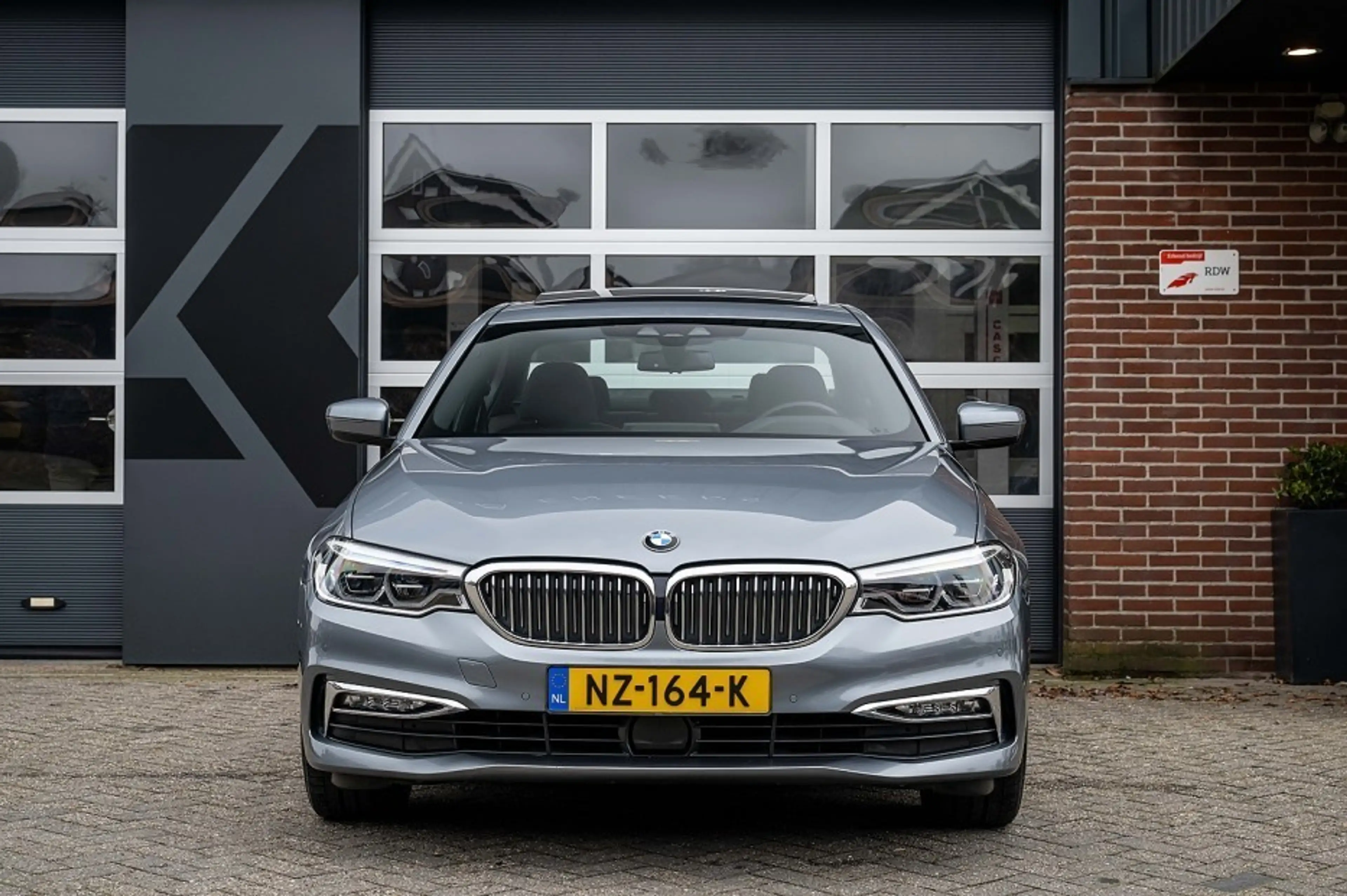BMW 540 540i Luxury Line | Schuifdak | Comfort Seats | Har — photo 11