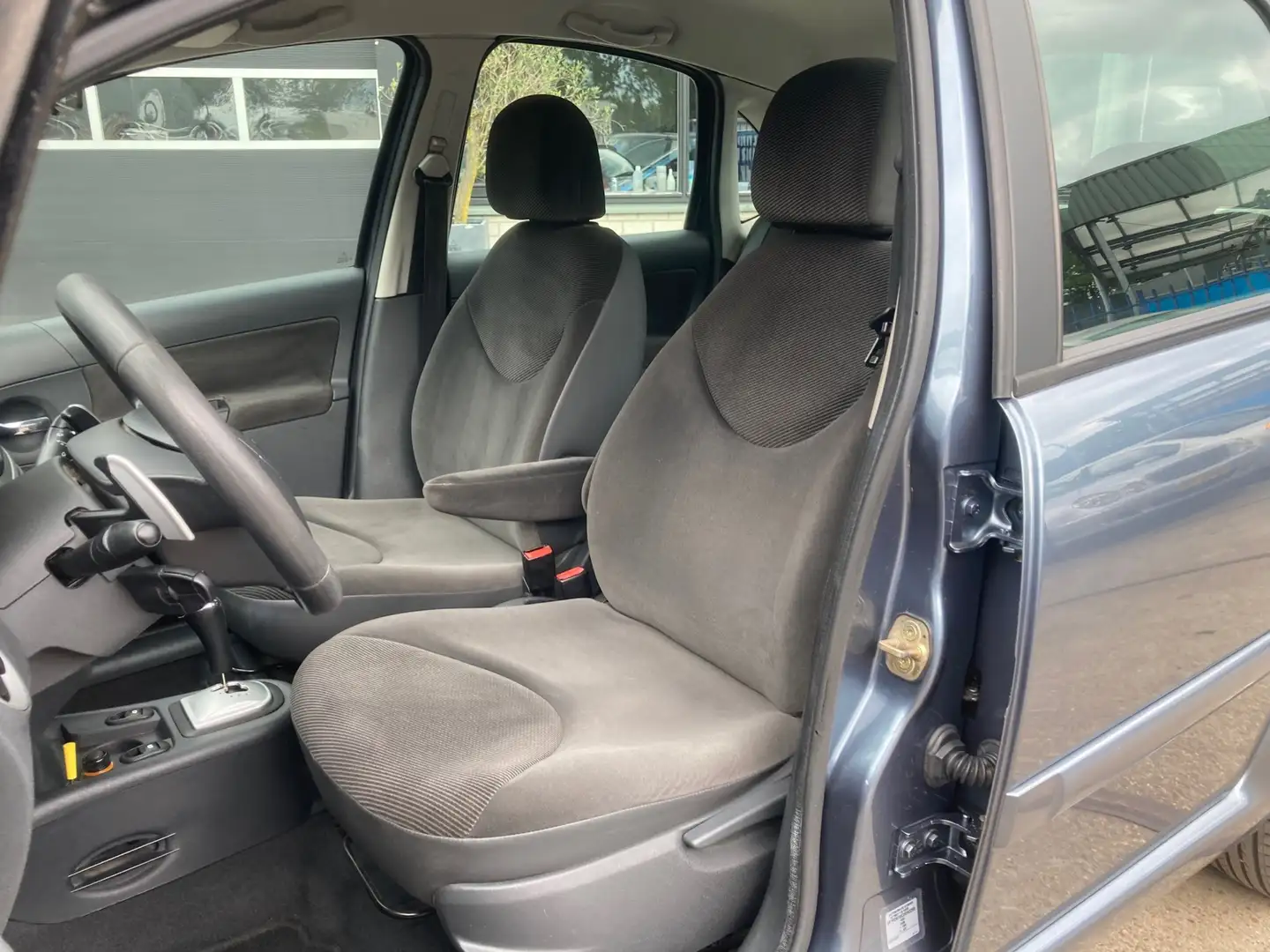Citroen C3 1.4i-16V Sky Radio AUTOMAAT AIRCO Gris - 2