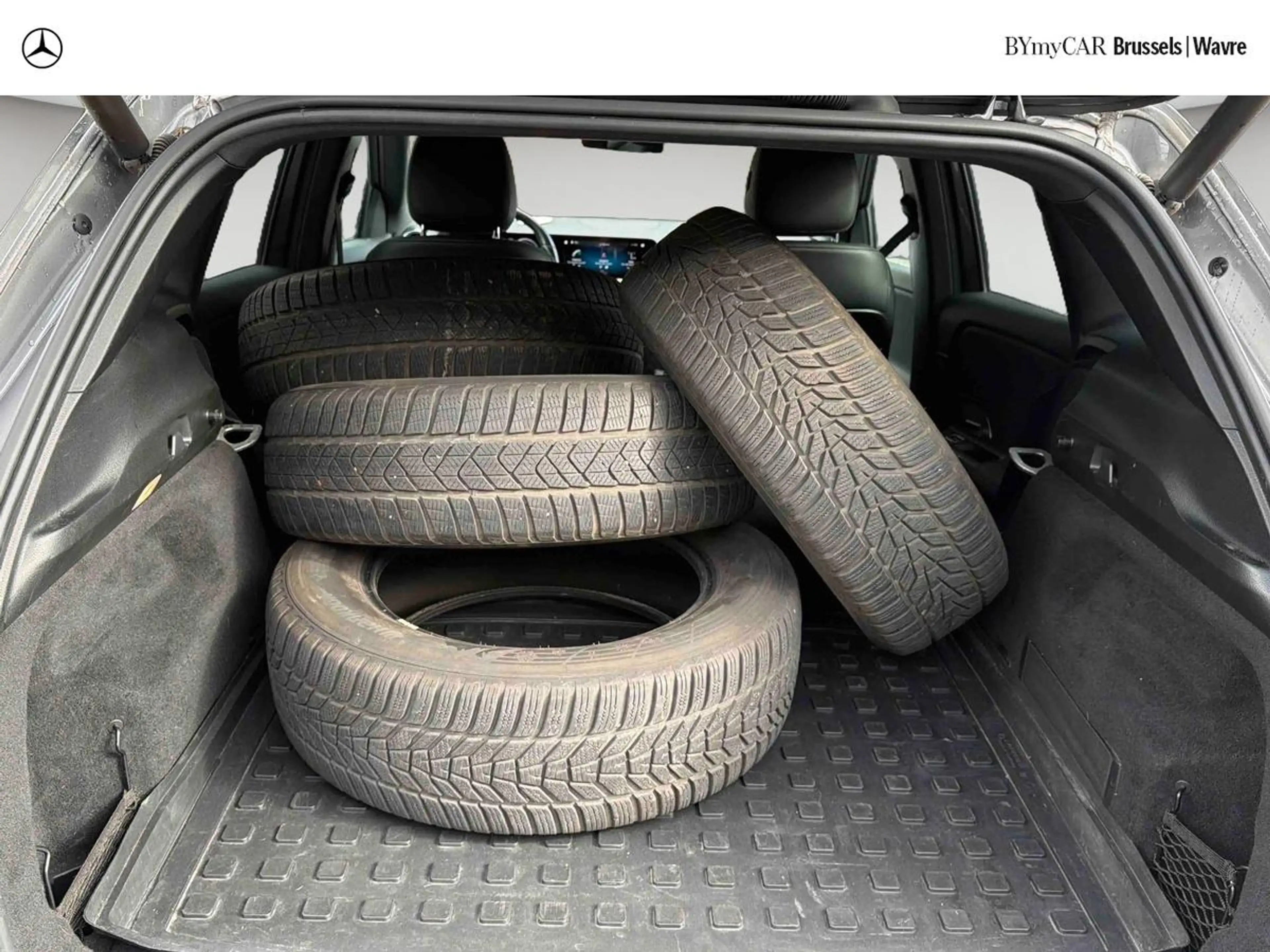 Mercedes-Benz GLA 180 GLA Essential Line — photo 15