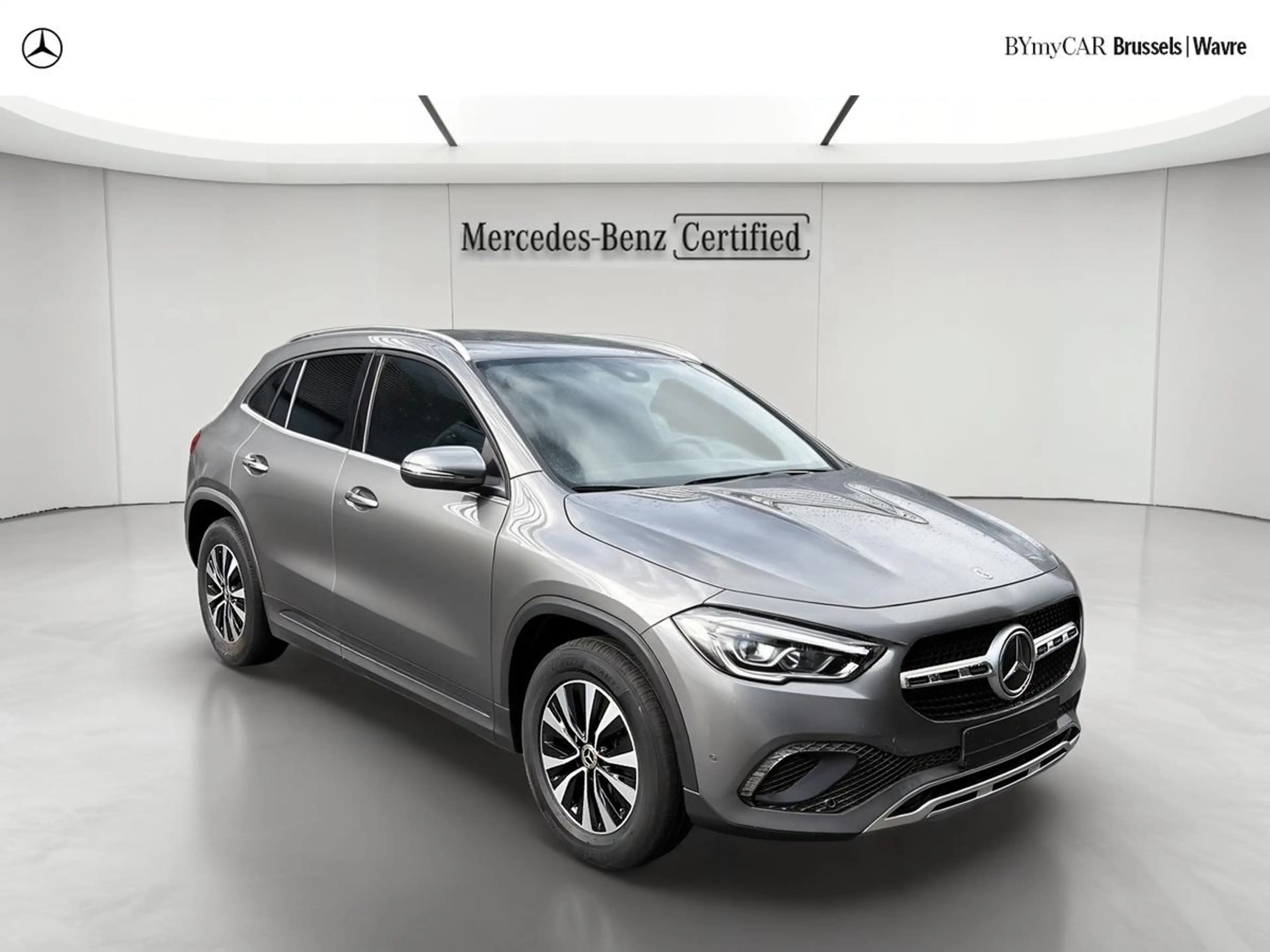 Mercedes-Benz GLA 180 GLA Essential Line — photo 2