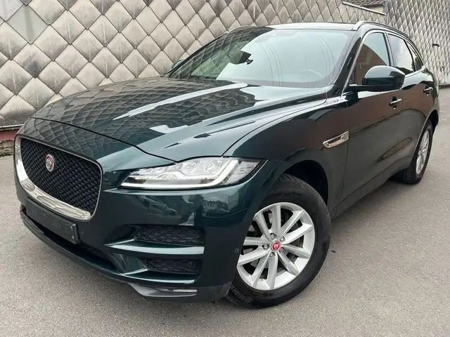 Jaguar F-Pace 179Ch//2012//224.086km//CLIM//NAV