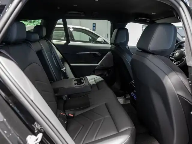BMW M view 8