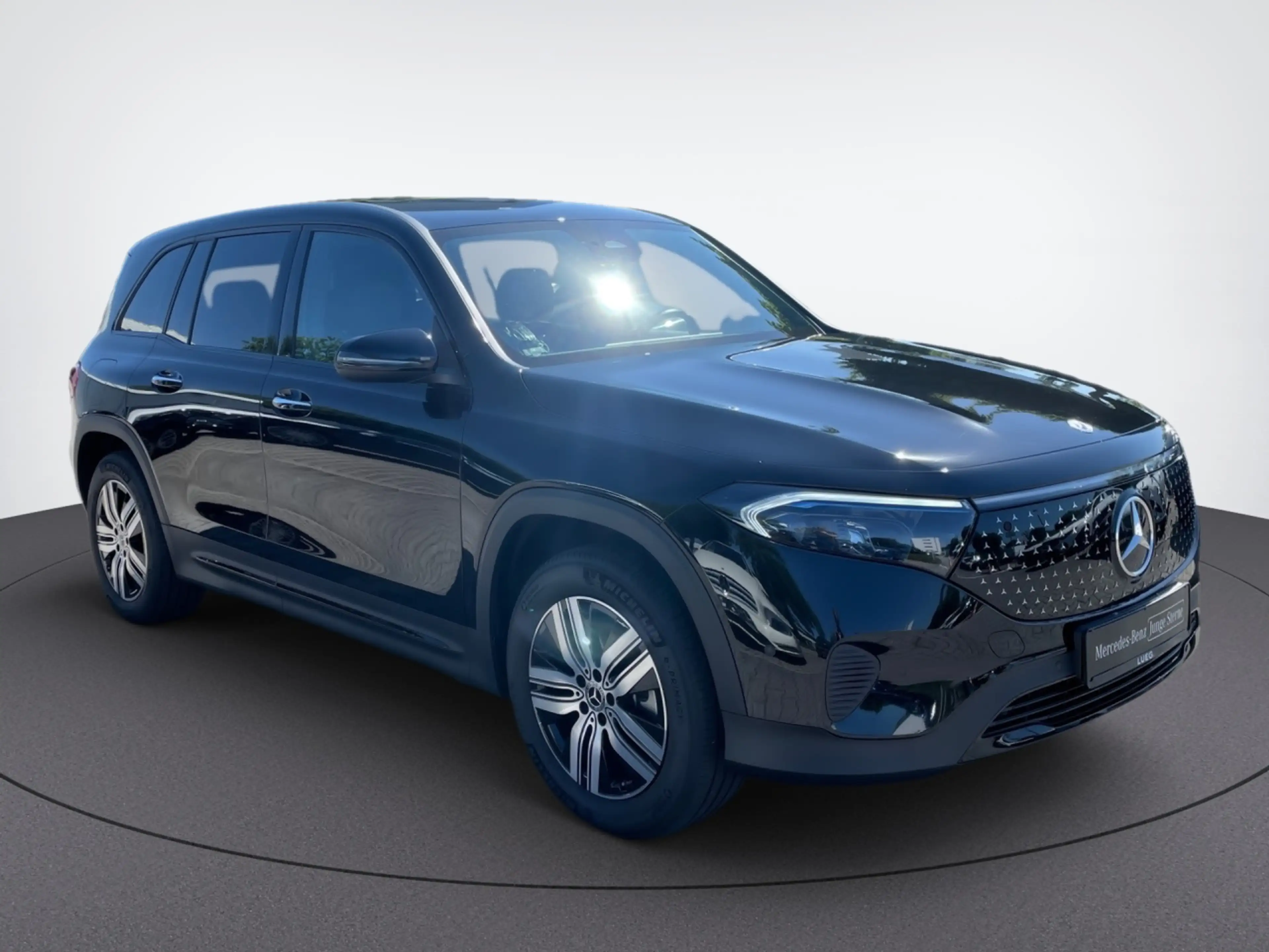 Mercedes-Benz EQB 250 + ELECTRIC ART+NIGHT+RÜCKFKAM+LENKRHZ — photo 6