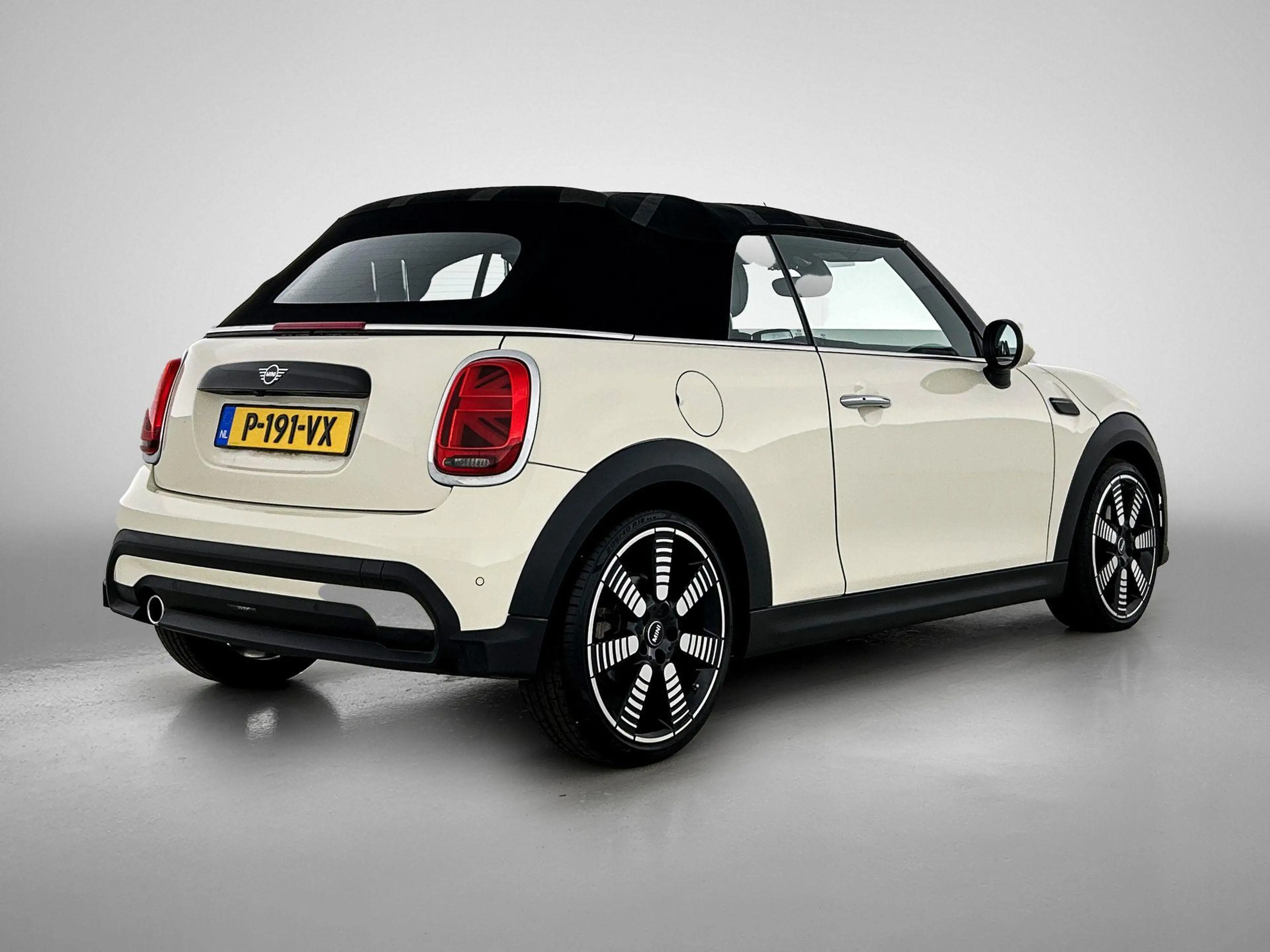 MINI Cooper Cabrio 1.5 MINI Yours | Camera | Sensoren Achter | Cruise — photo 4