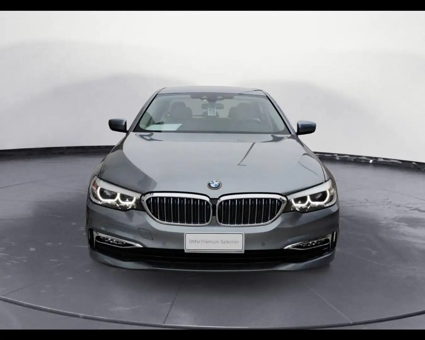 BMW 530 e Luxury auto Argento - 2