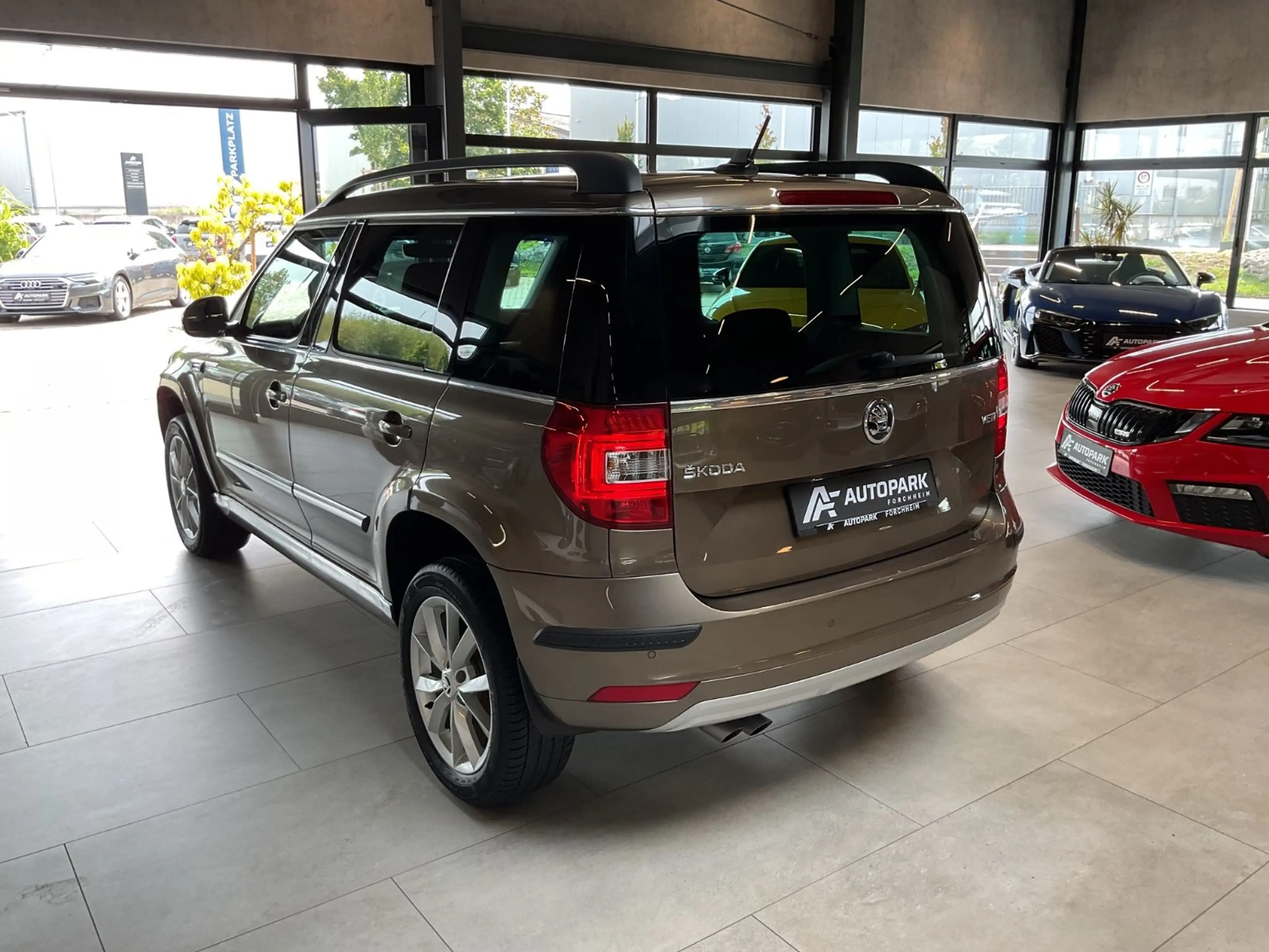 Skoda Yeti 1.4 TSI DSG Ambition Kamera Sitzh. PDC Alu — photo 5